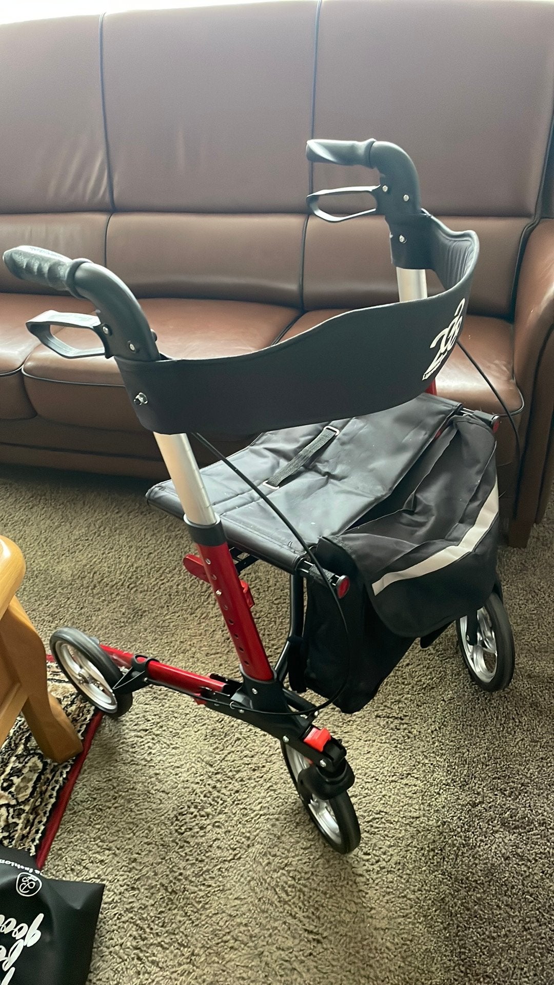 Rode lichtgewicht rollator, Ophalen, Lichtgewicht, Zo goed als nieuw