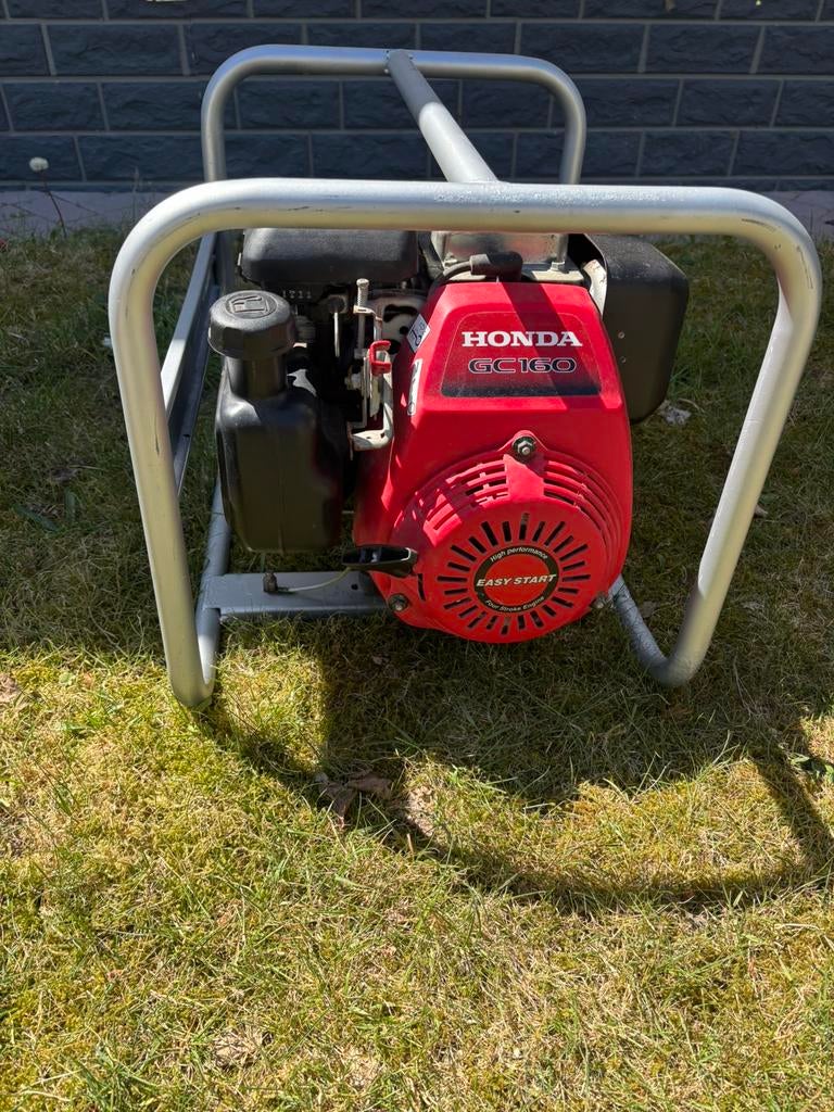 Honda stroom aggregaat, Ophalen, Zo goed als nieuw, Benzinemotor, 1800 rpm of meer