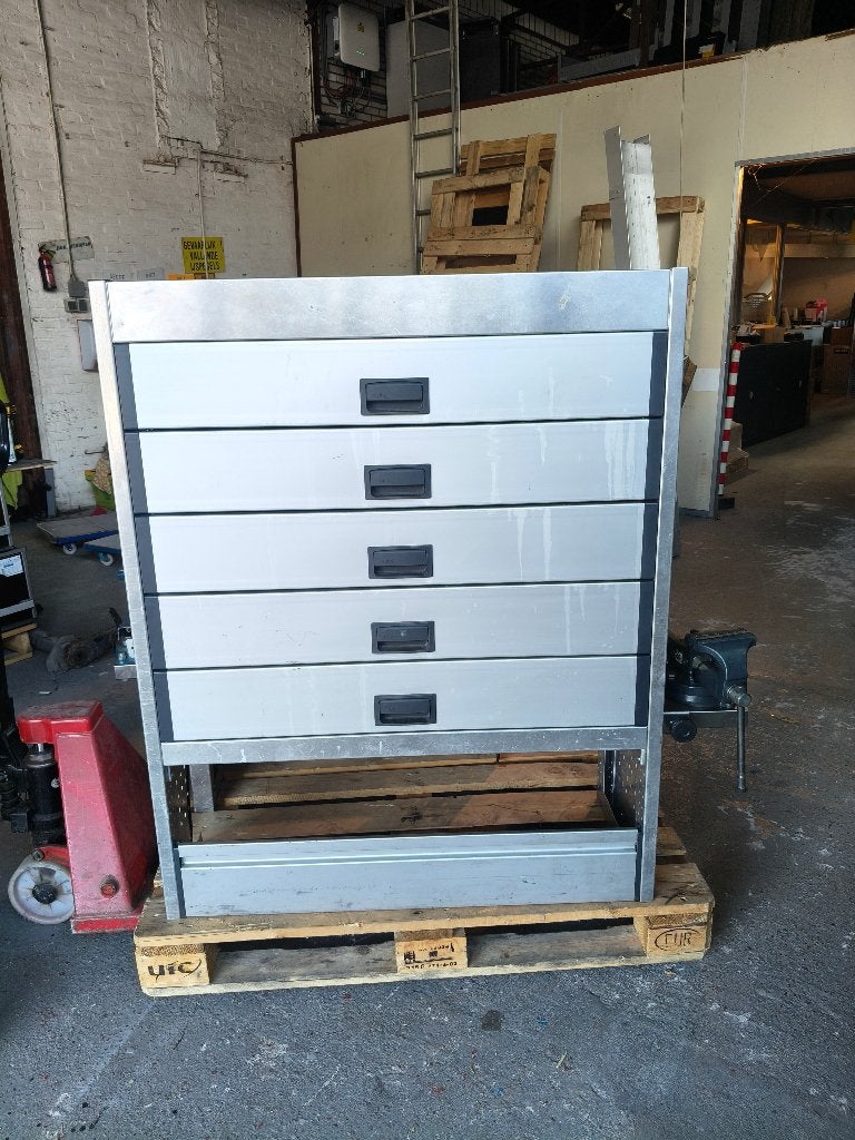 Aluca ( 2604) L 120 B 42 H 125 € 849, Ophalen, Zo goed als nieuw, Info@laaiin.nl, Laaiin