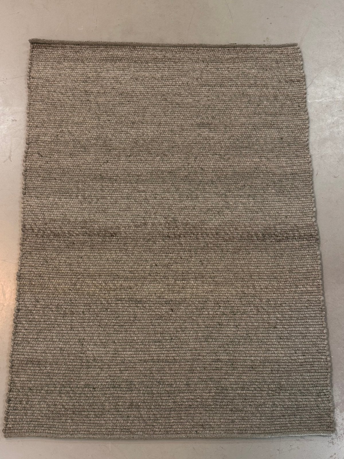 Vloerkleed wol groen 140x200cm sample, Interieur05, Douwe Tammingaweg 34, 100 tot 150 cm, 200 cm of meer