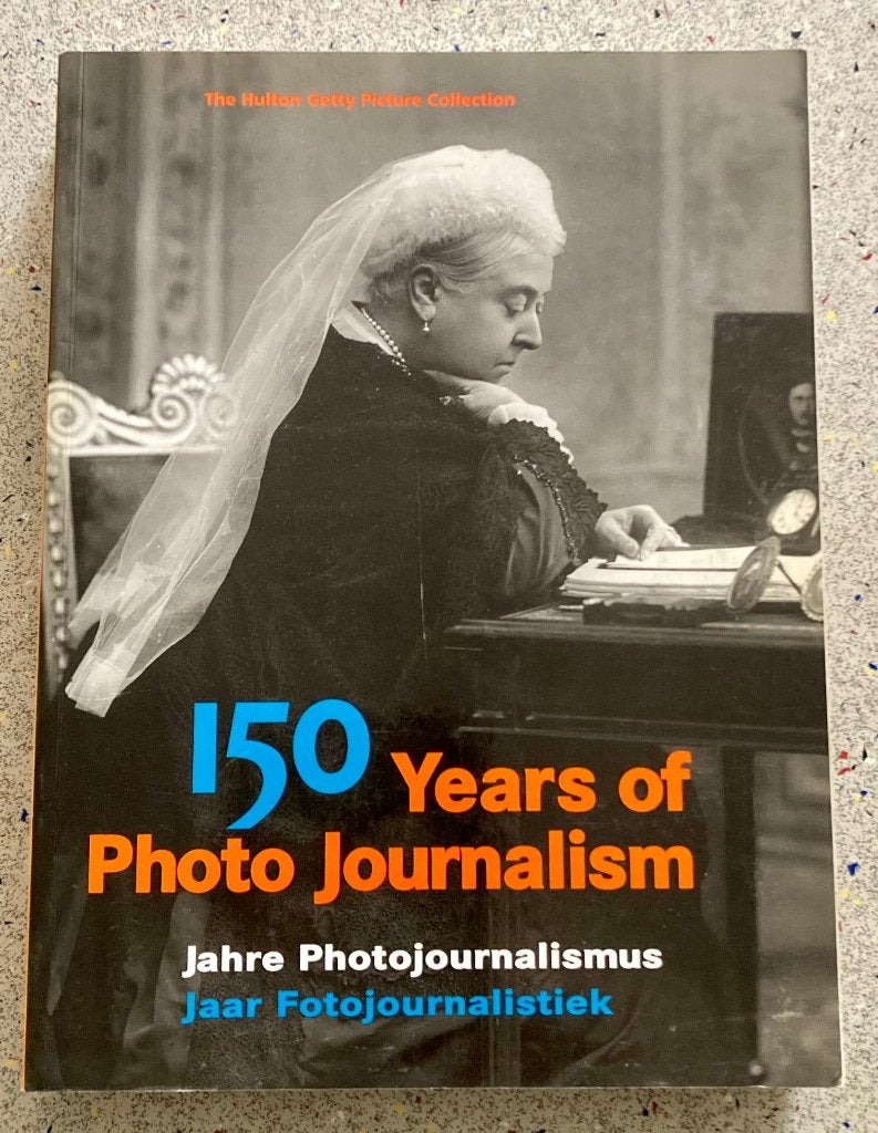 150 Jaar Fotojournalistiek - 150 Years of Photo Journalism., Boeken, Verzenden, Zo goed als nieuw, Fotografie algemeen