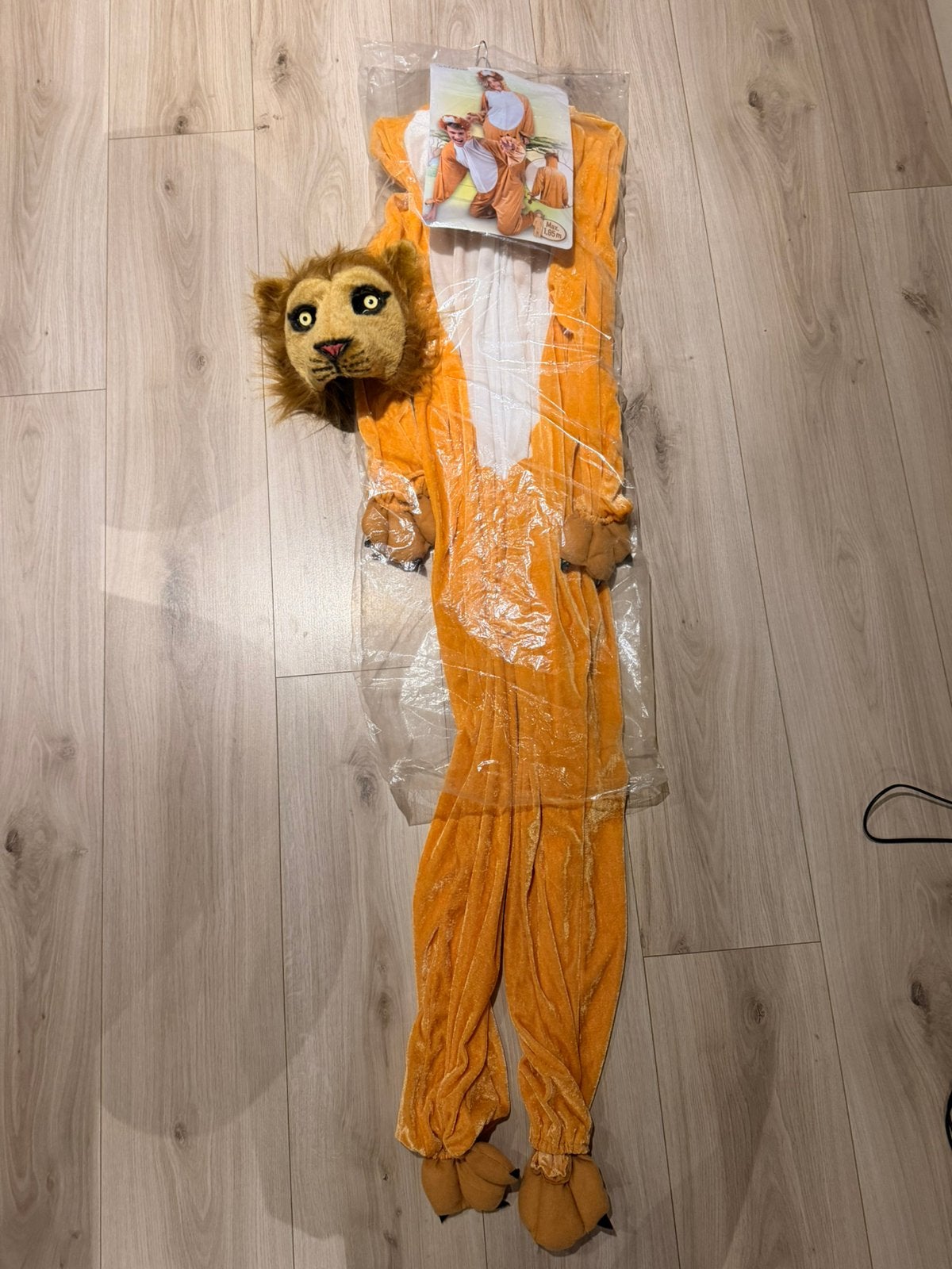 Leeuwen onesie + leeuwenmasker | Nieuw in verpakking, Ophalen of Verzenden, Nieuw, Kleding