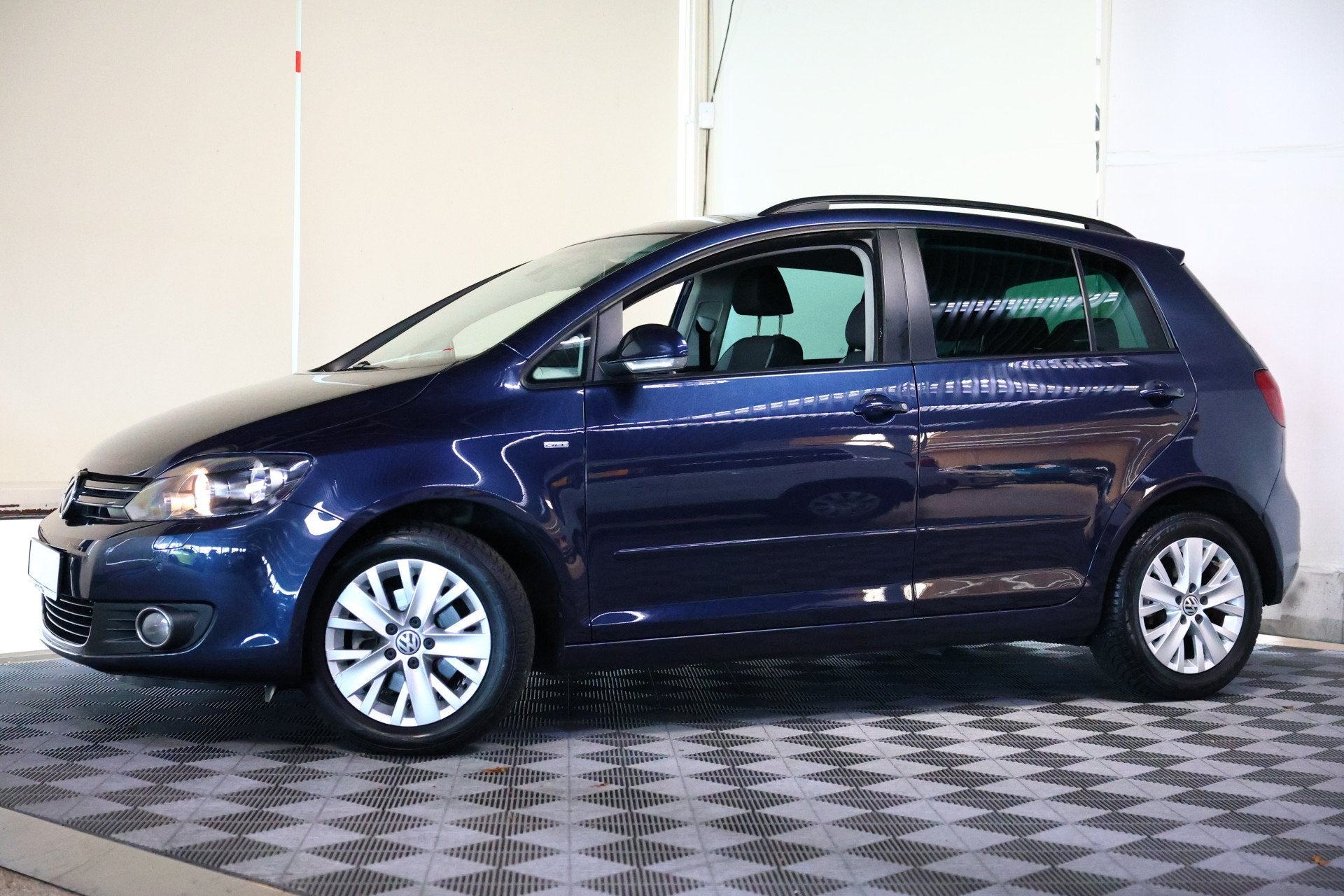 Volkswagen Golf Plus 1.4 TSI Highline DSG 62000 km AIROC PDC, Automatische klimaatregeling, Gebruikt, 122 pk, Origineel Nederlands