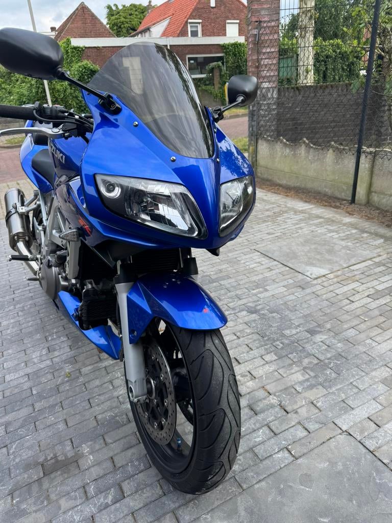 Sv1000s 2003 super rijdende en nette motor, 2 cilinders, Occasion, Sportuitlaat, Handgeschakeld