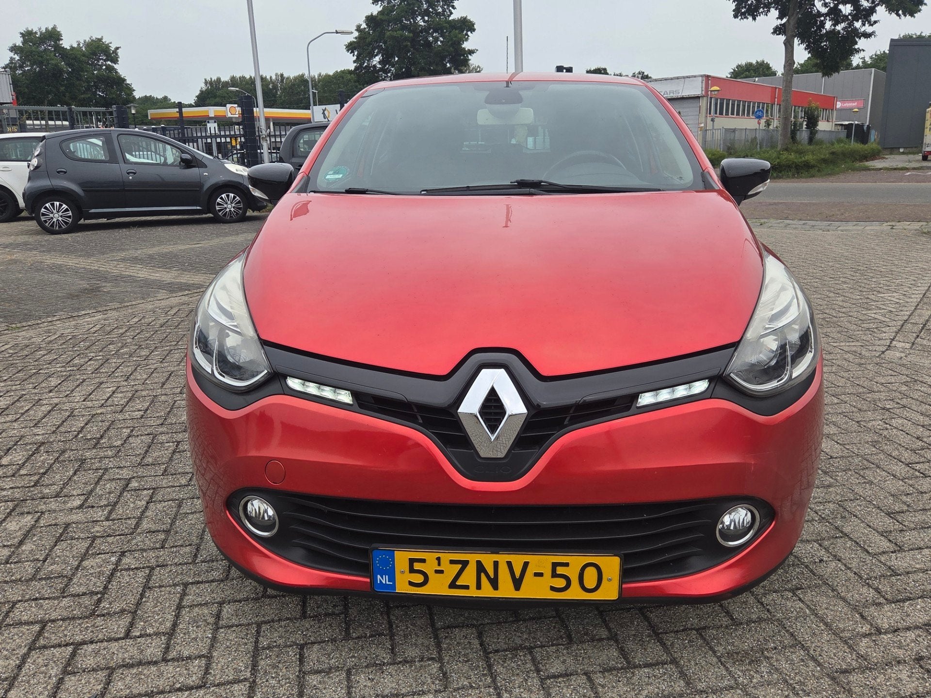 Renault Clio 1.2 Dynamique/AUTOMAAT/NAVIGATIE/ VEEL OPTIES, Euro 5, Gebruikt, 49 €/maand, Origineel Nederlands