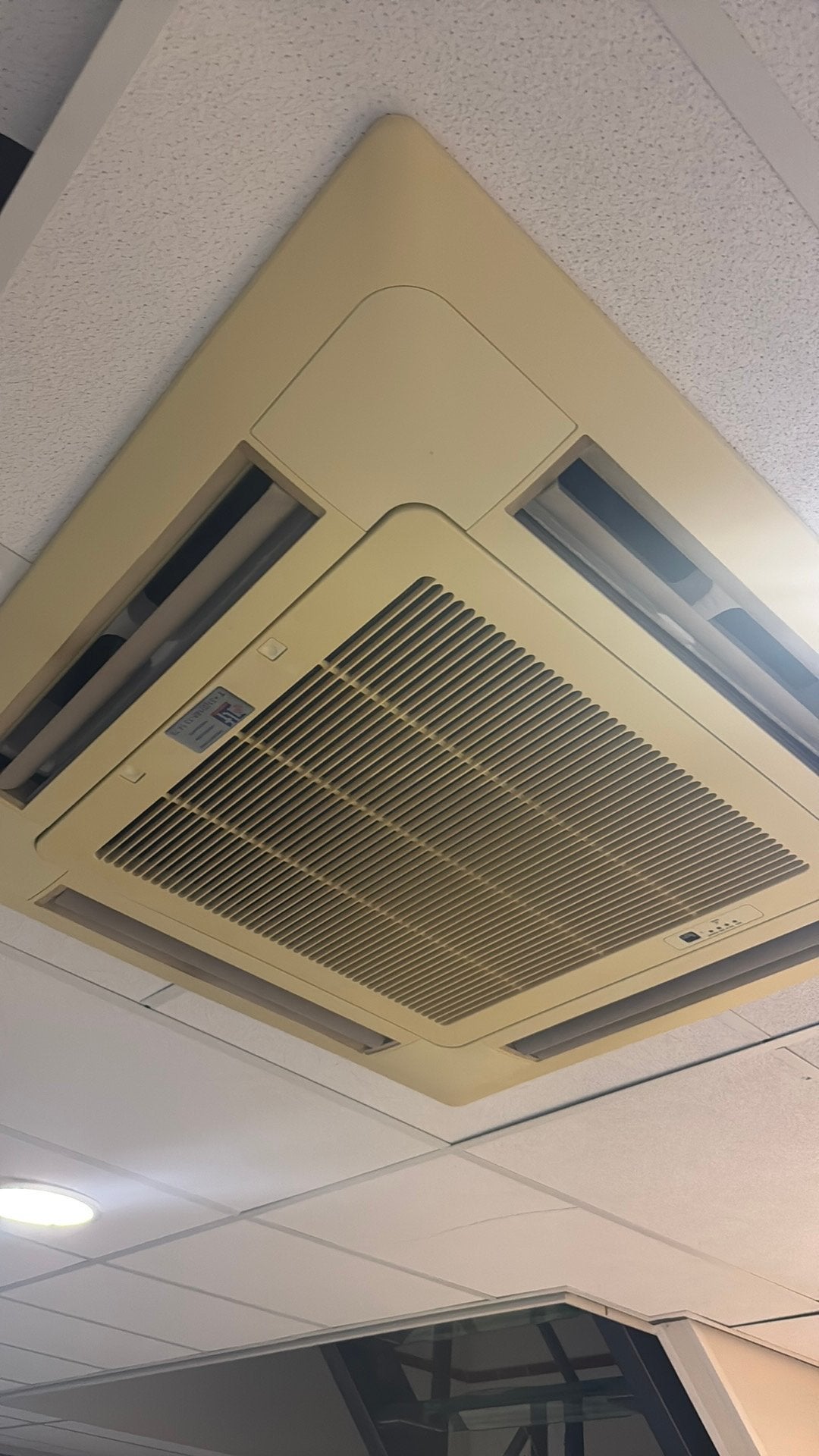 Airco ingebouwd gratis mits goed weghalen, Ophalen, Zo goed als nieuw, Rechthoekig, Minder dan 100 cm