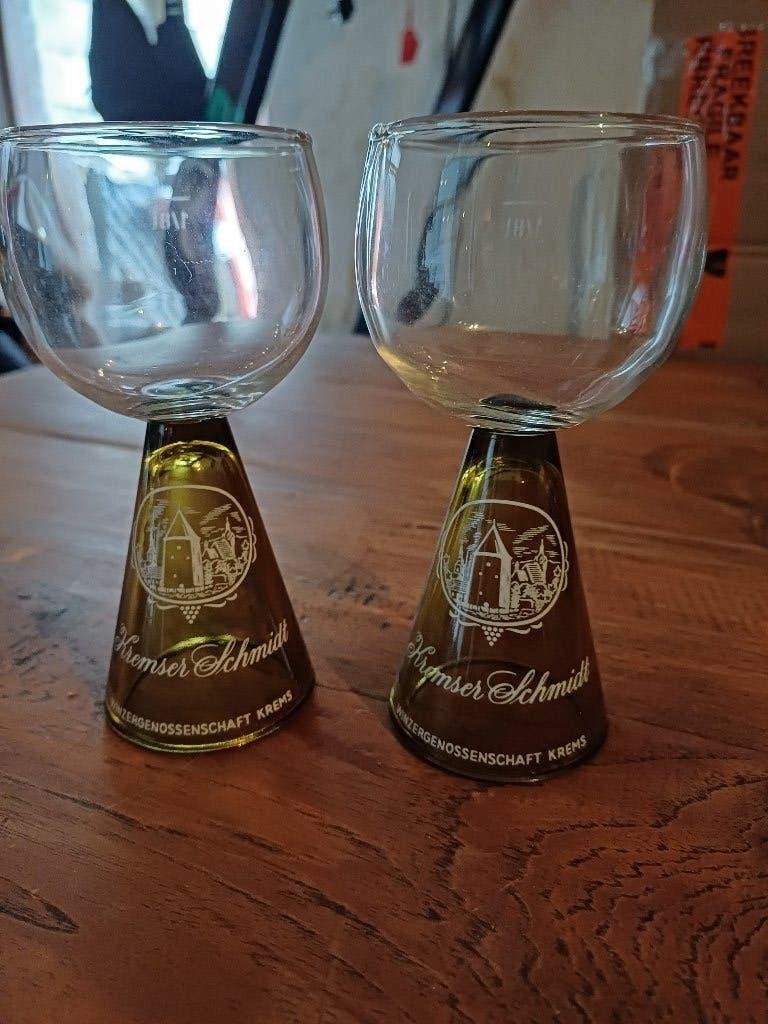 Leuke bierglazen, Ophalen of Verzenden, Aardewerk, Overige stijlen, Bord(en)