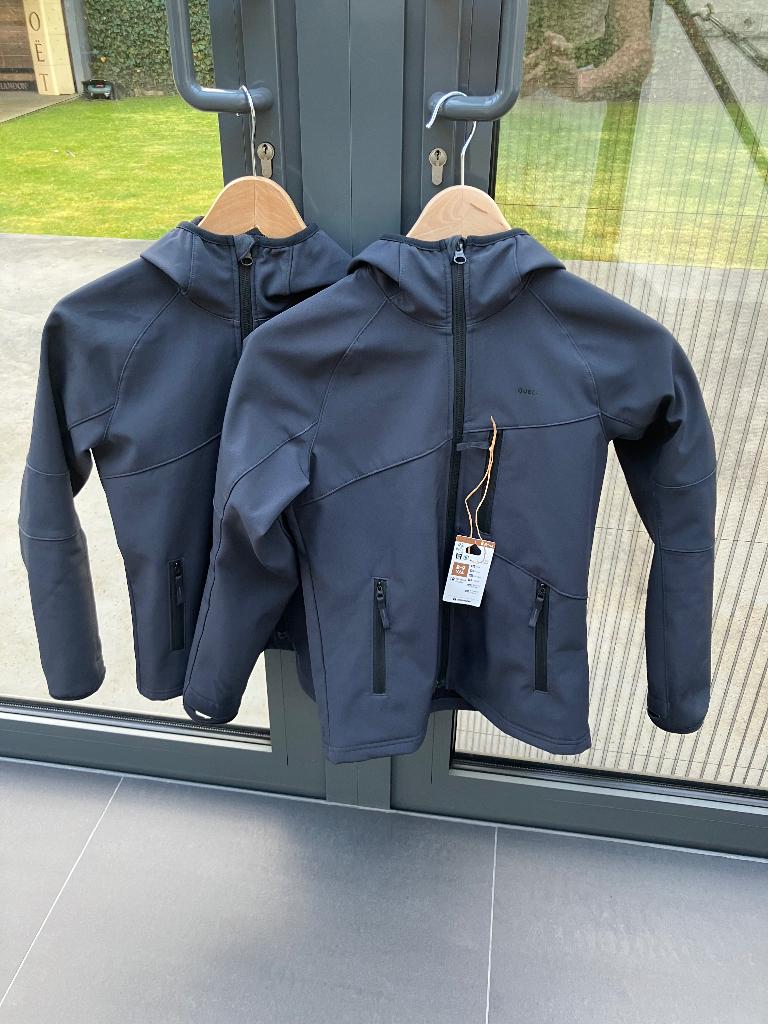 Softshelljas MH900 voor tweeling zwart/grijs maat 131/140, Ophalen of Verzenden, Zo goed als nieuw, Kleding
