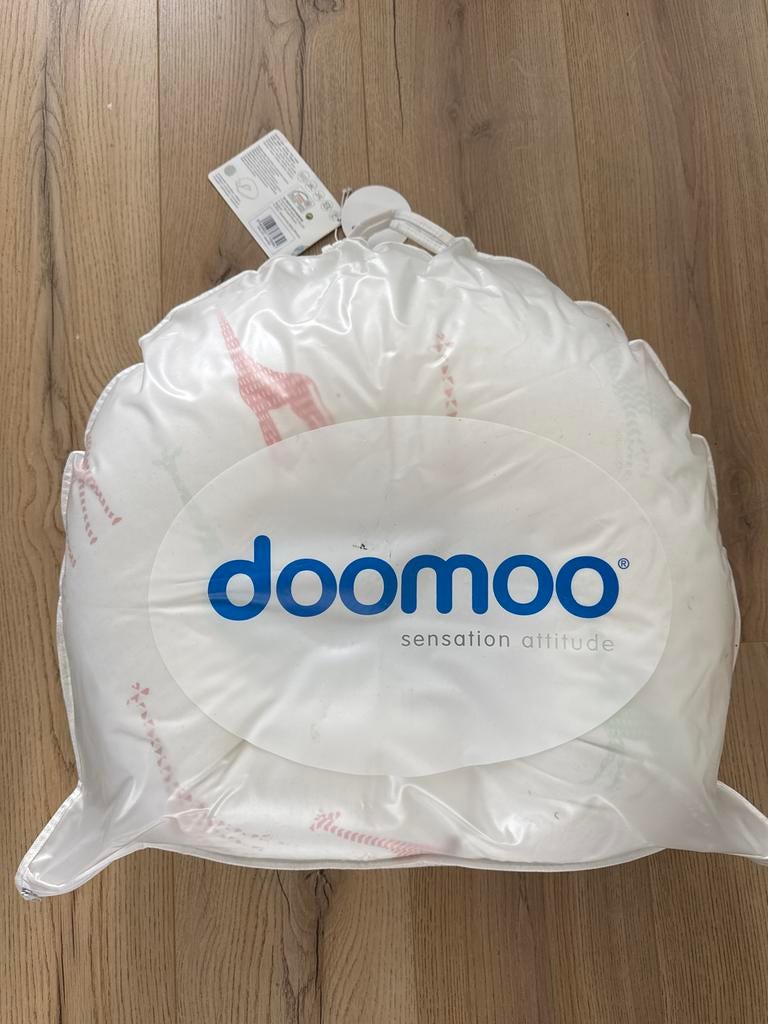 Doomoo voedingskussen of zitkussen voor baby’s, Ophalen, Nieuw