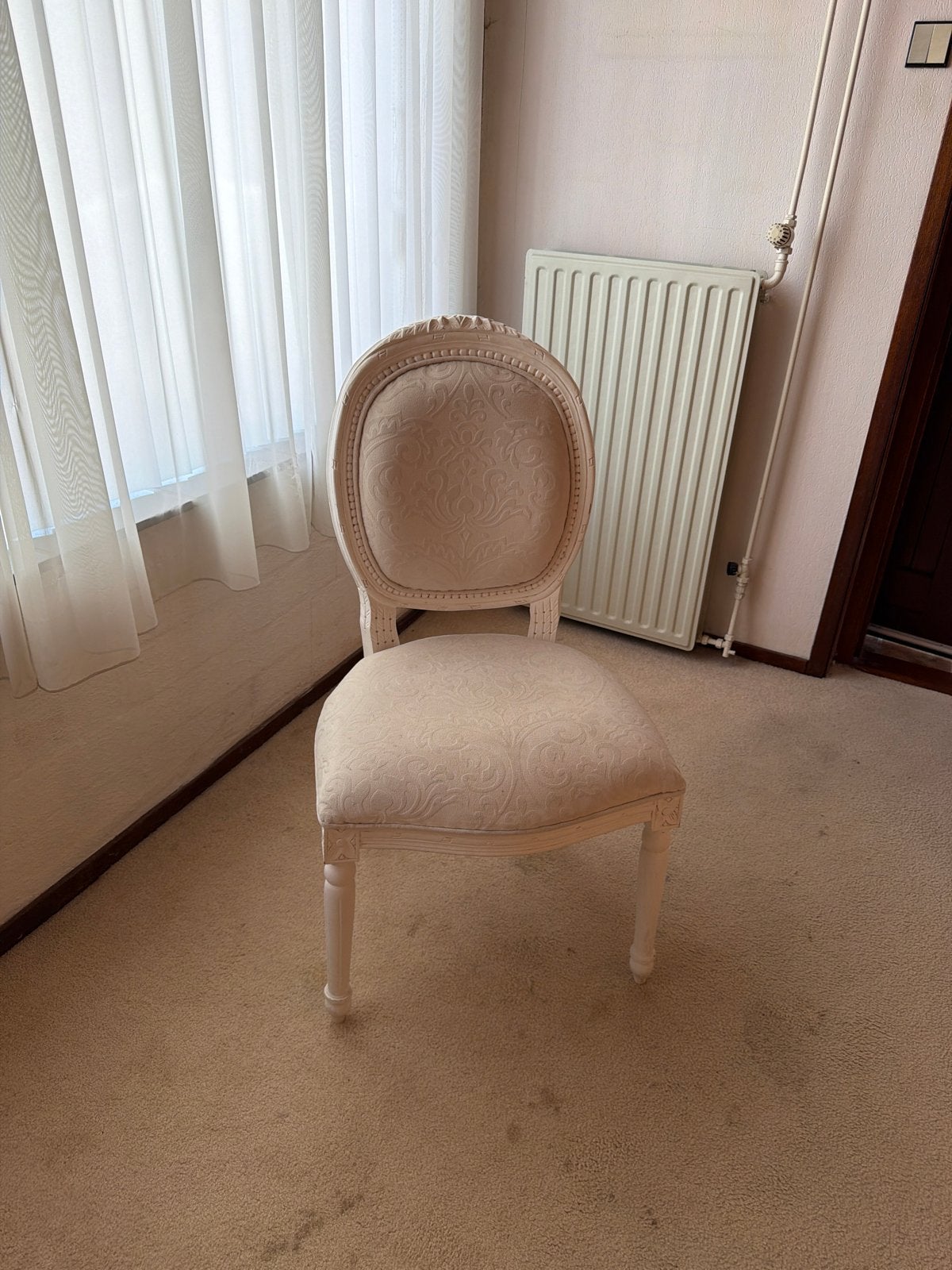 Elegante stoel in Louis XVI-stijl, Antiek en Kunst, Antiek | Meubels | Stoelen en Banken, Ophalen