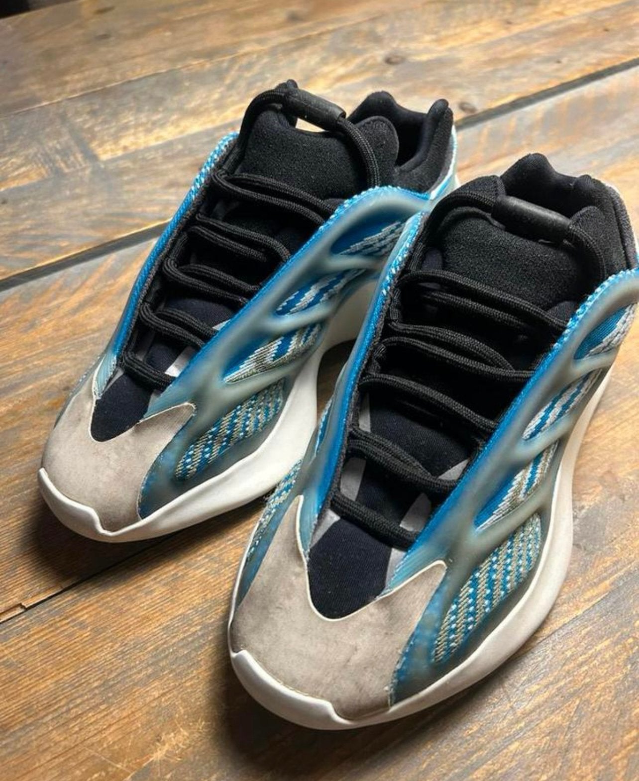 Yeezy, Kleding | Dames, Ophalen of Verzenden, Zo goed als nieuw, Sneakers of Gympen