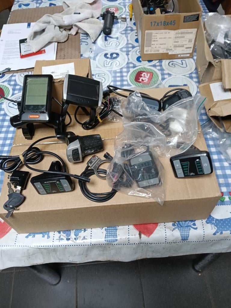 E-bike onderdelen vnl displays te koop, Ophalen of Verzenden
