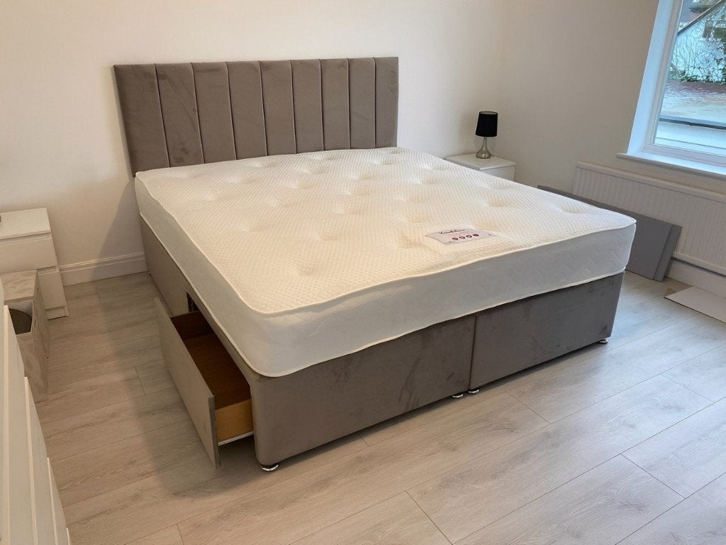 Luxe divanbed met matras, Huis en Inrichting, Slaapkamer | Bedden, Beige, Luxe, Steigerhout, Ophalen of Verzenden