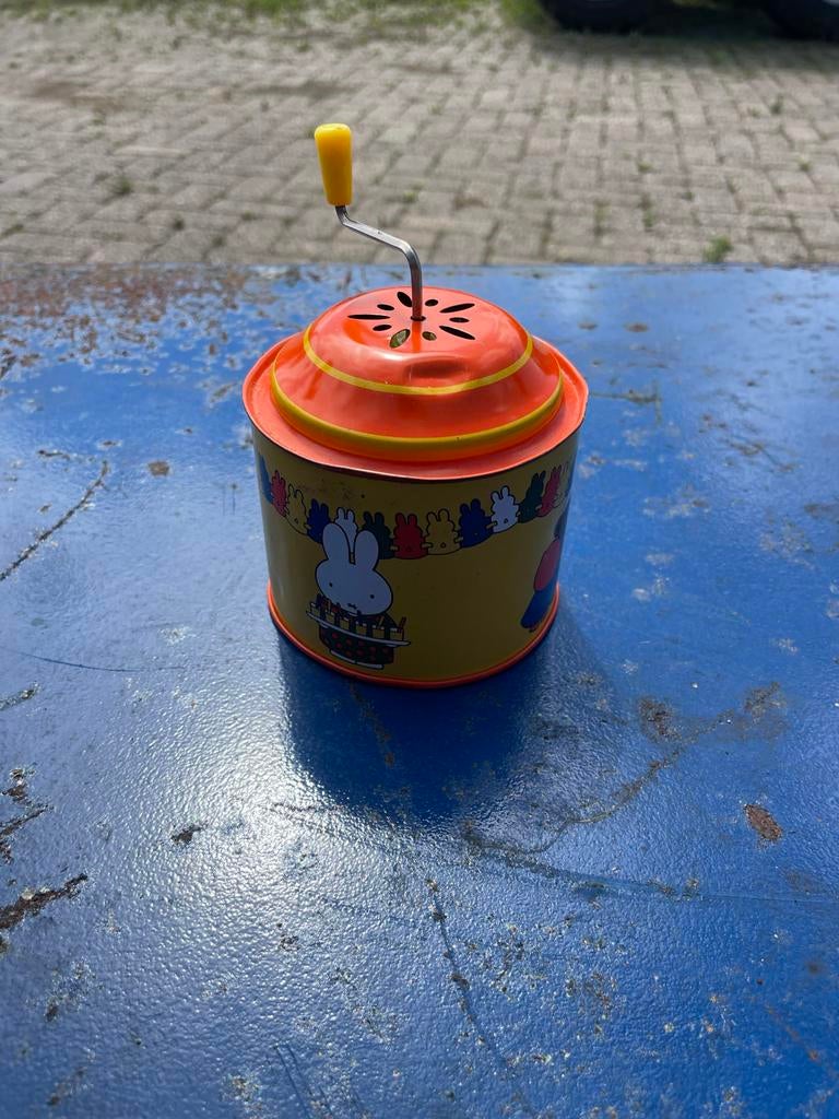 Vintage Muziekdoosje Nijntje - Oranje/Geel, Verzamelen, Blikken, Ophalen of Verzenden, Zo goed als nieuw