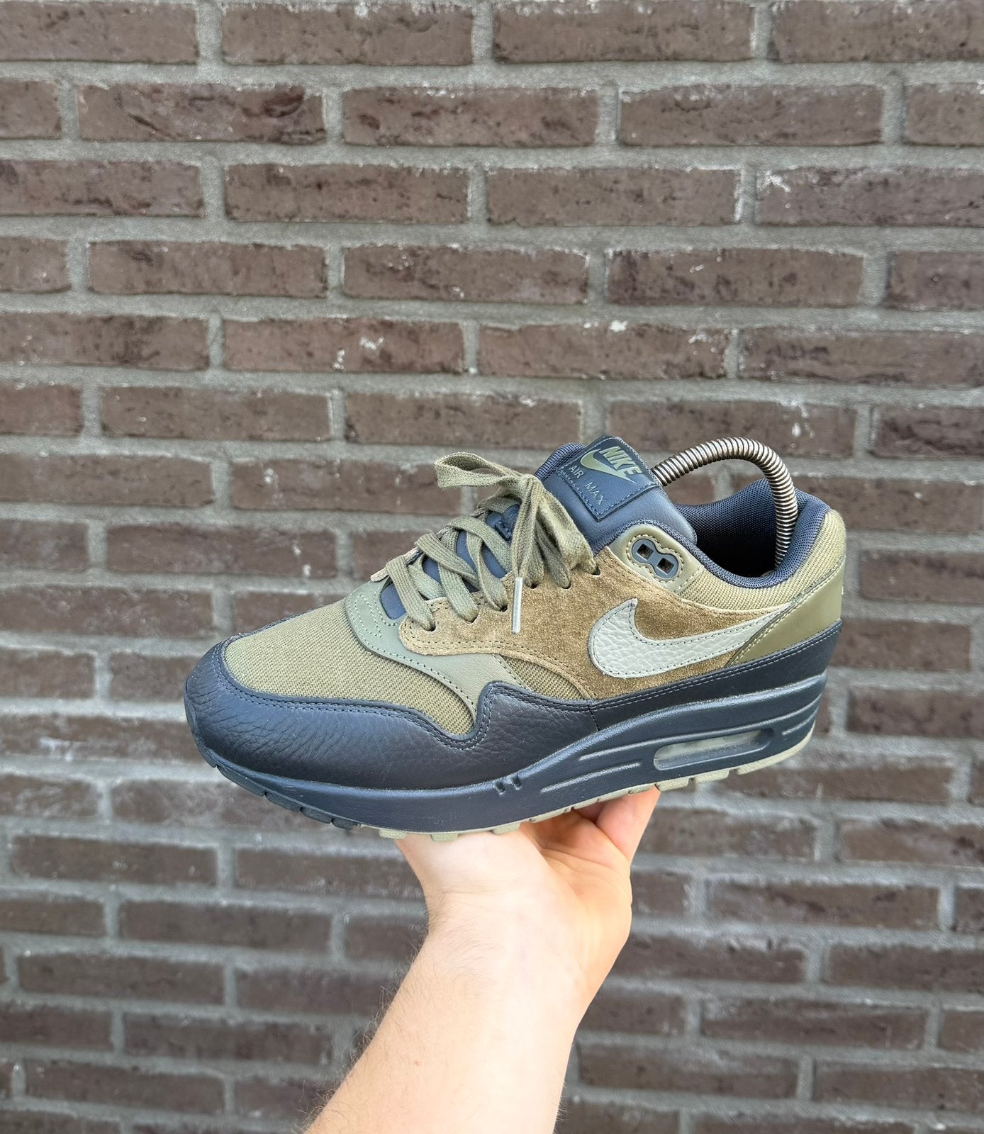 Nike Air Max 1 Premium 'Dark Stucco' (2018) – Maat 40.5, Ophalen of Verzenden, Zo goed als nieuw, Overige kleuren, Sneakers of Gympen