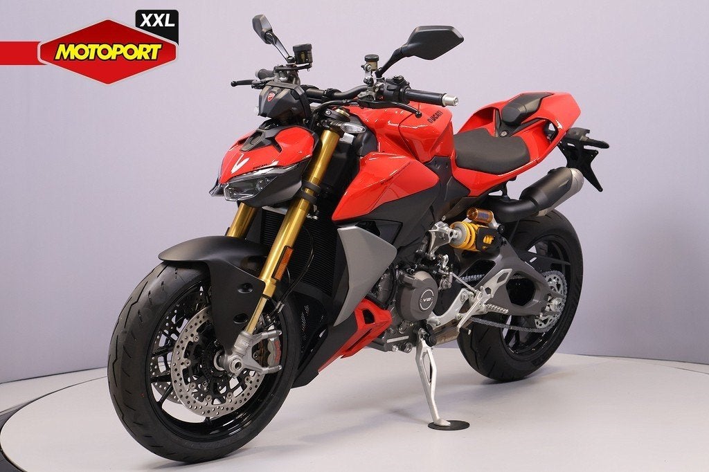 Ducati STREETFIGHTER V2 S (bj 2026), Motoren, Motoren | Ducati, Ducati North Europe B.V., Bedrijf, Naked bike, Maanweg 174
2516 AB  Den Haag, NL