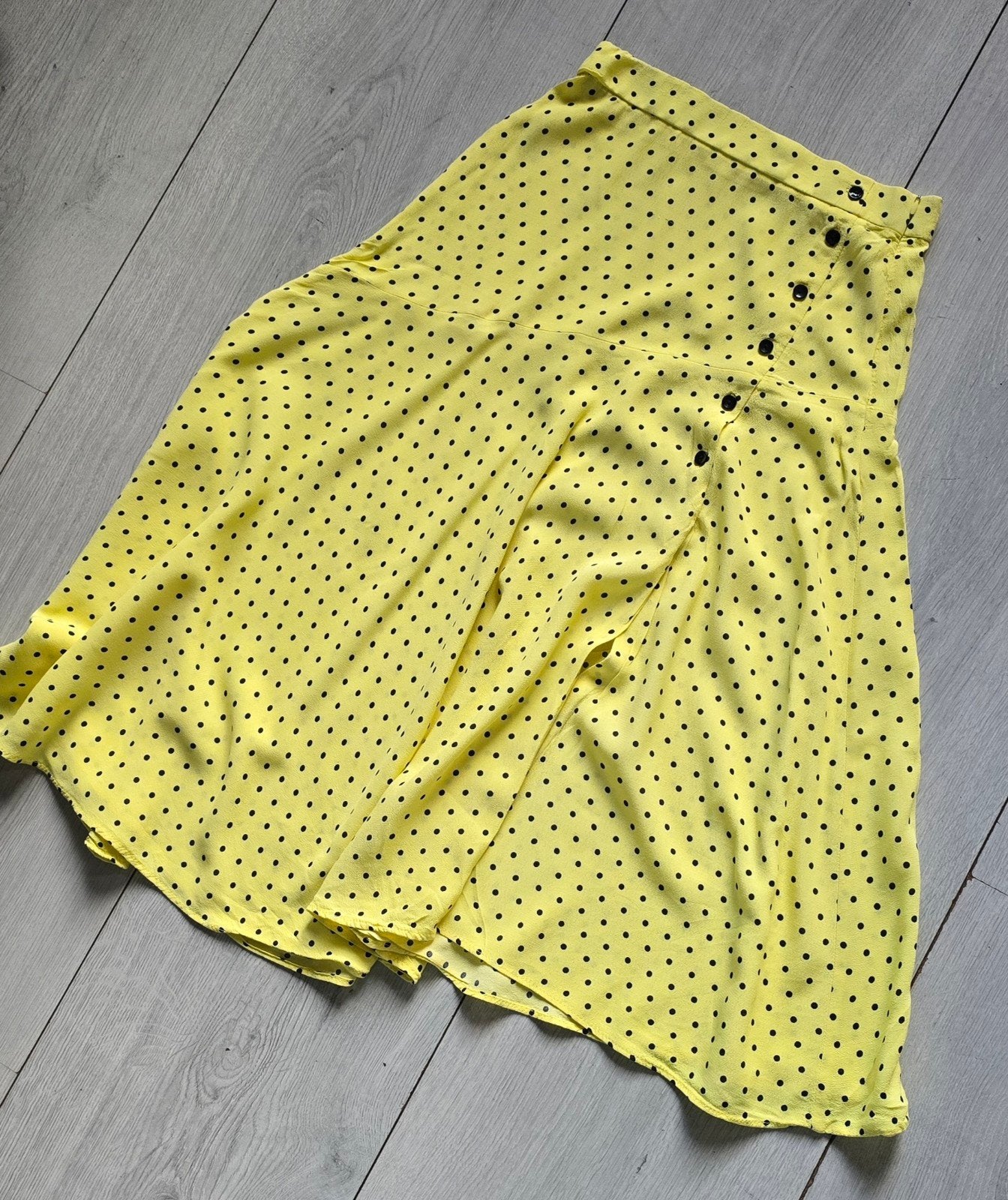 Zara Gele Polkadot Rok met Knoopjes - Maat S, Kleding | Dames, Zara, Geel, Ophalen of Verzenden, Zo goed als nieuw