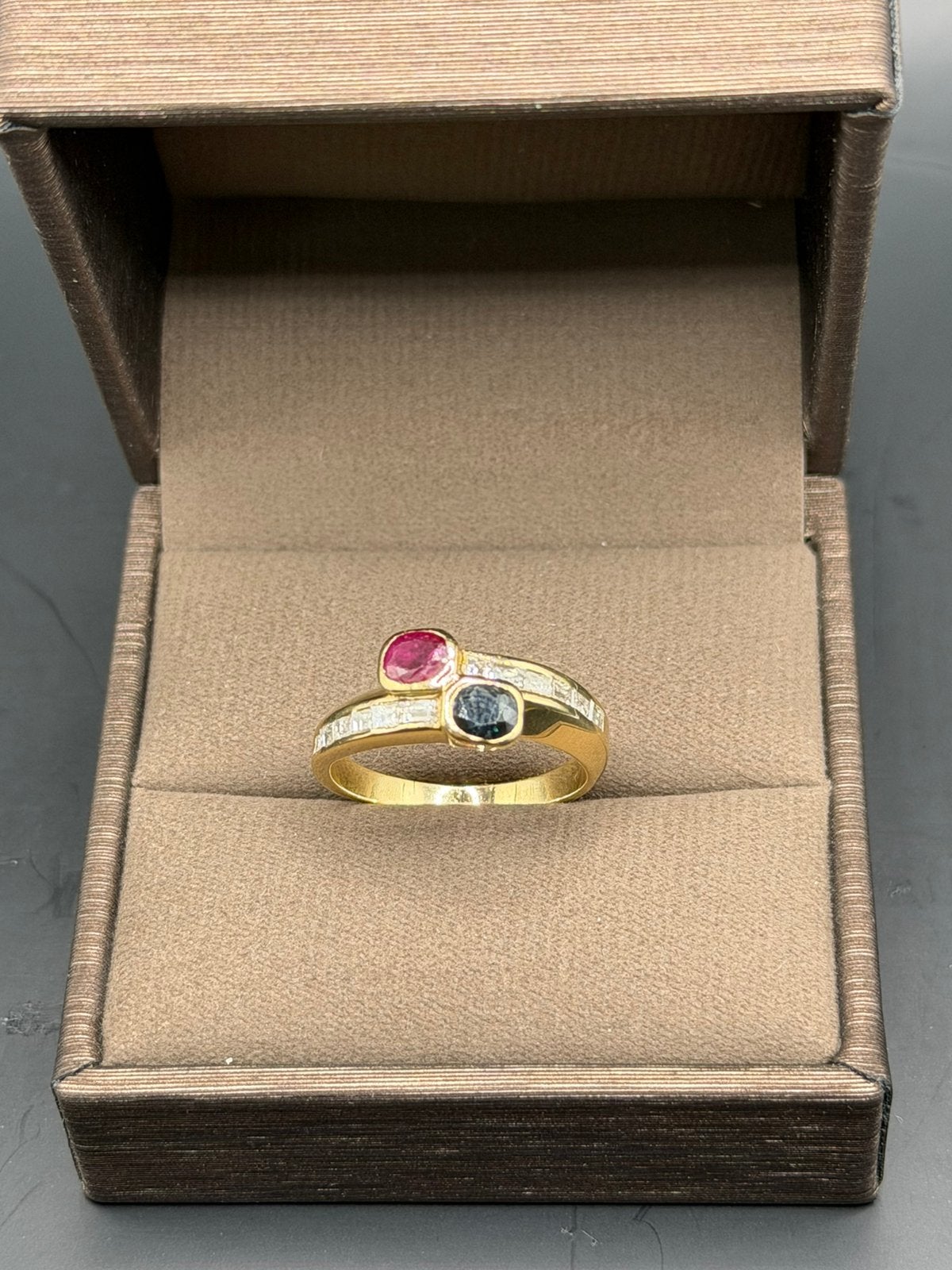 18K gouden ring met natuurlijke diamant saffier robijn- 19mm, 19 tot 20, Ophalen of Verzenden, Met edelsteen, Dame