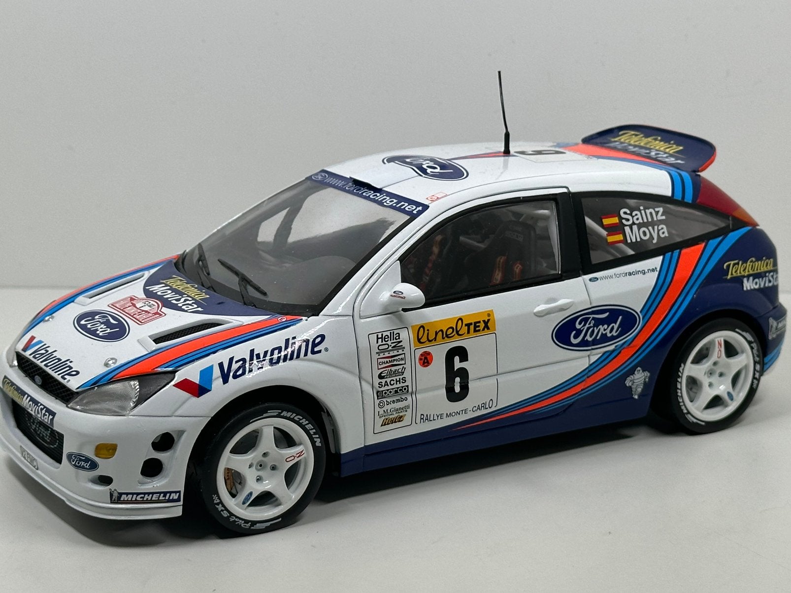 ACTION  RACING 1:18 FORD FOCUS WRC #6 RALLY MONTE CARLO 2000, Ophalen of Verzenden, Zo goed als nieuw, Auto, Overige merken