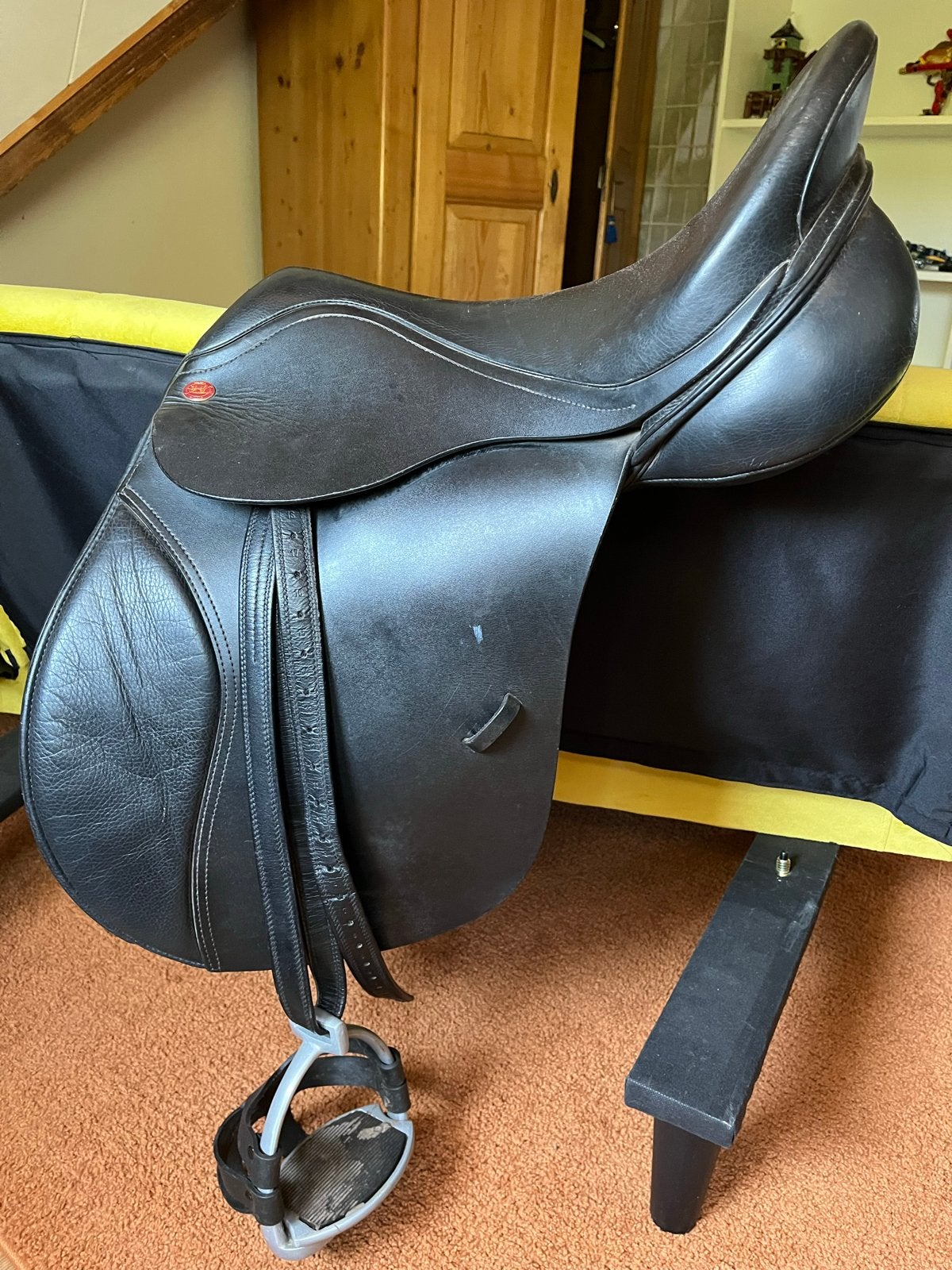 Kent & Masters 17.5 inch veelzijdigheidszadel, Ophalen, Zo goed als nieuw, Recreatie