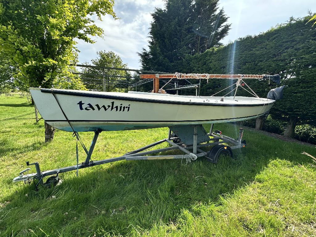Polyvalk "Valkon" + Trailer & Dekzeil – Compleet & Vaarklaar, Watersport en Boten, Ophalen, Gebruikt, 3 pk, Polyester