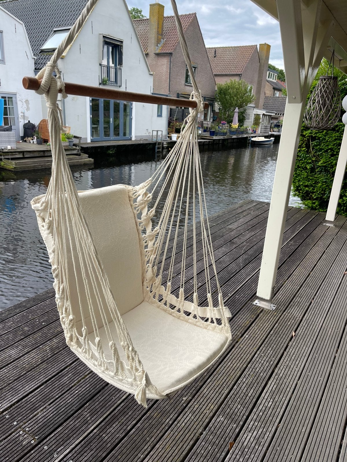 Hangstoel crèmekleurig, Ophalen, Gebruikt
