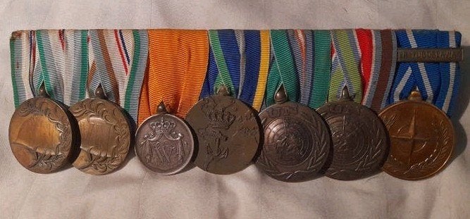 Medailles Marine, Verzamelen, Militaria | Algemeen, Ophalen of Verzenden, Marine, Nederland, Lintje, Medaille of Wings