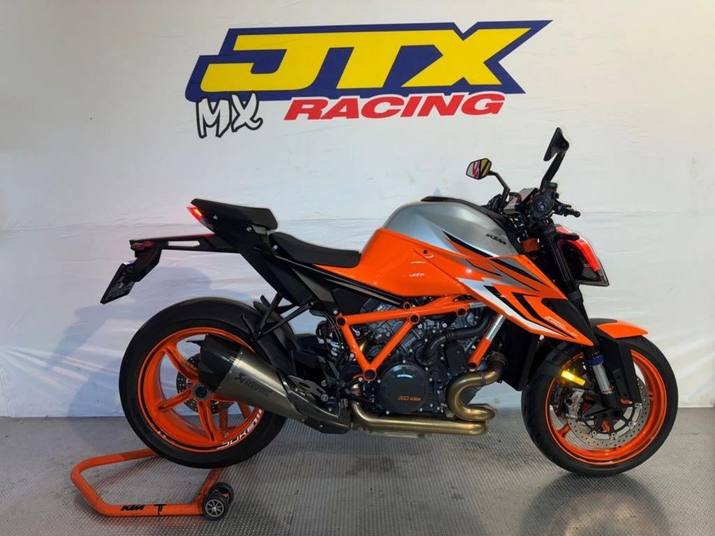 KTM KTM 1290 SUPER DUKE R EVO, Motoren, 2 cilinders, KTM, Motorrijbewijs A, Bedrijf