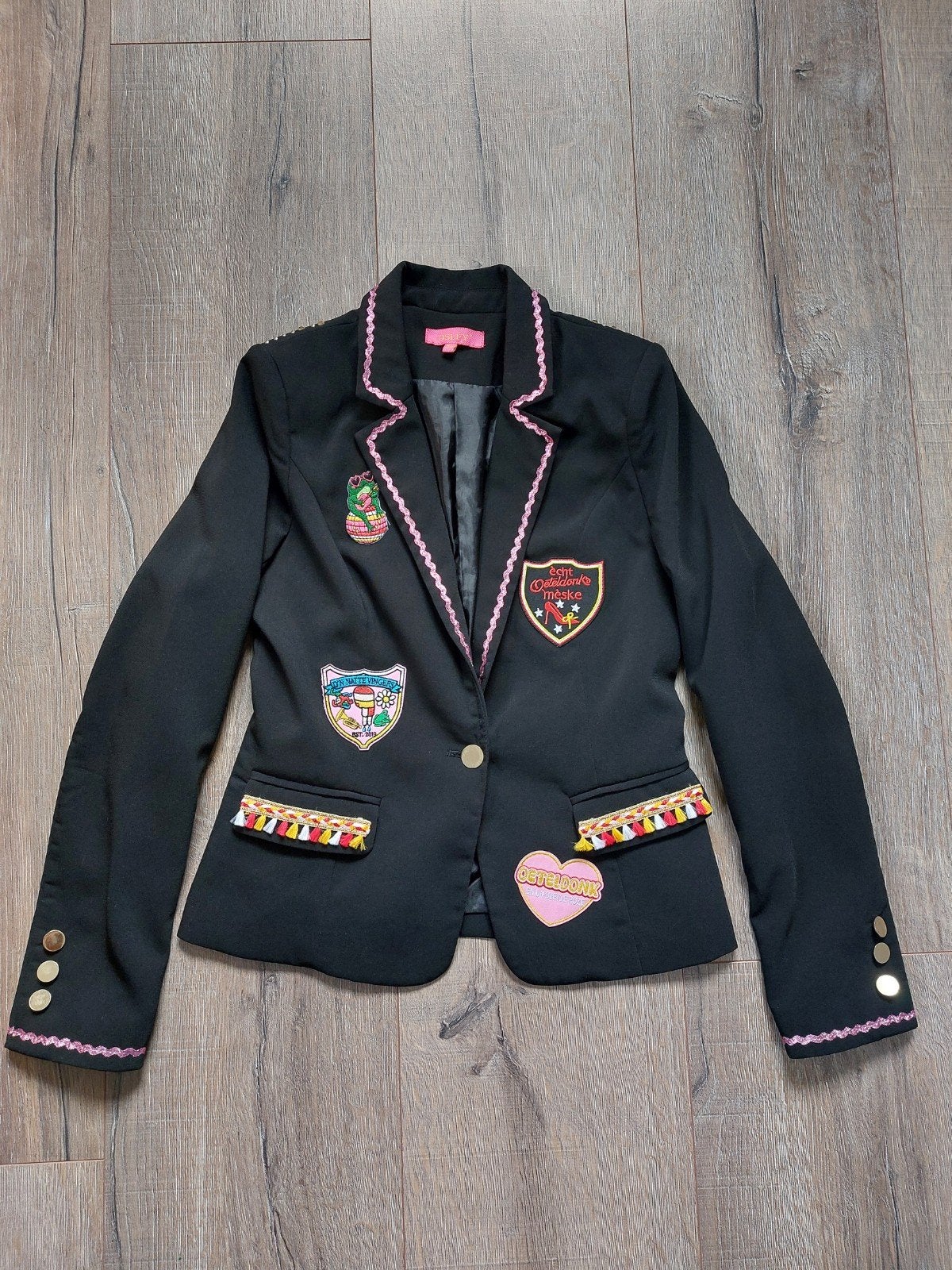 Oeteldonk jasje met studs maat S 🩷, Carnaval, Ophalen of Verzenden, Zo goed als nieuw, Kleding