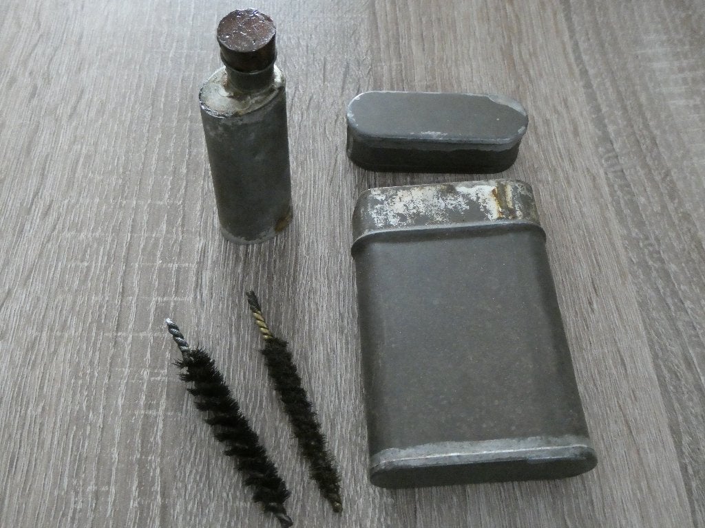 Hembrug schoonmaak setje, Verzamelen, Ophalen of Verzenden, Landmacht, Nederland, Kleding of Schoenen