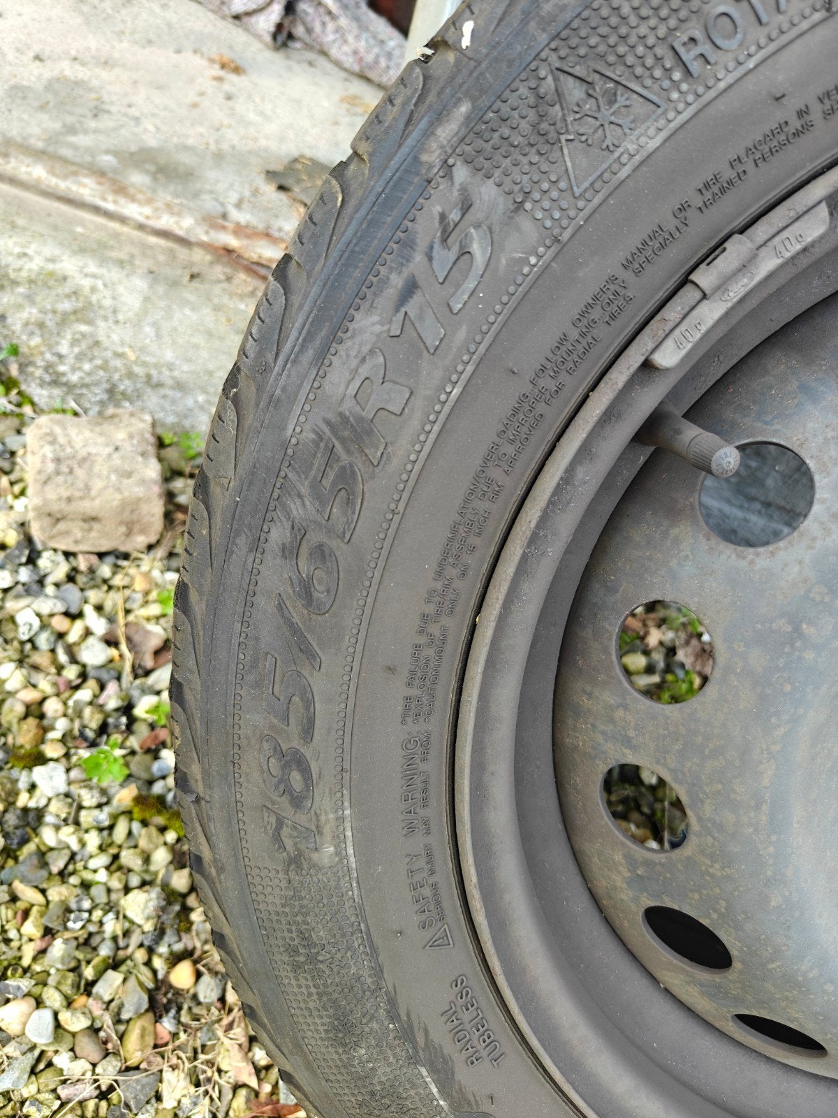 winterbanden met velg 185/65/R15, Ophalen