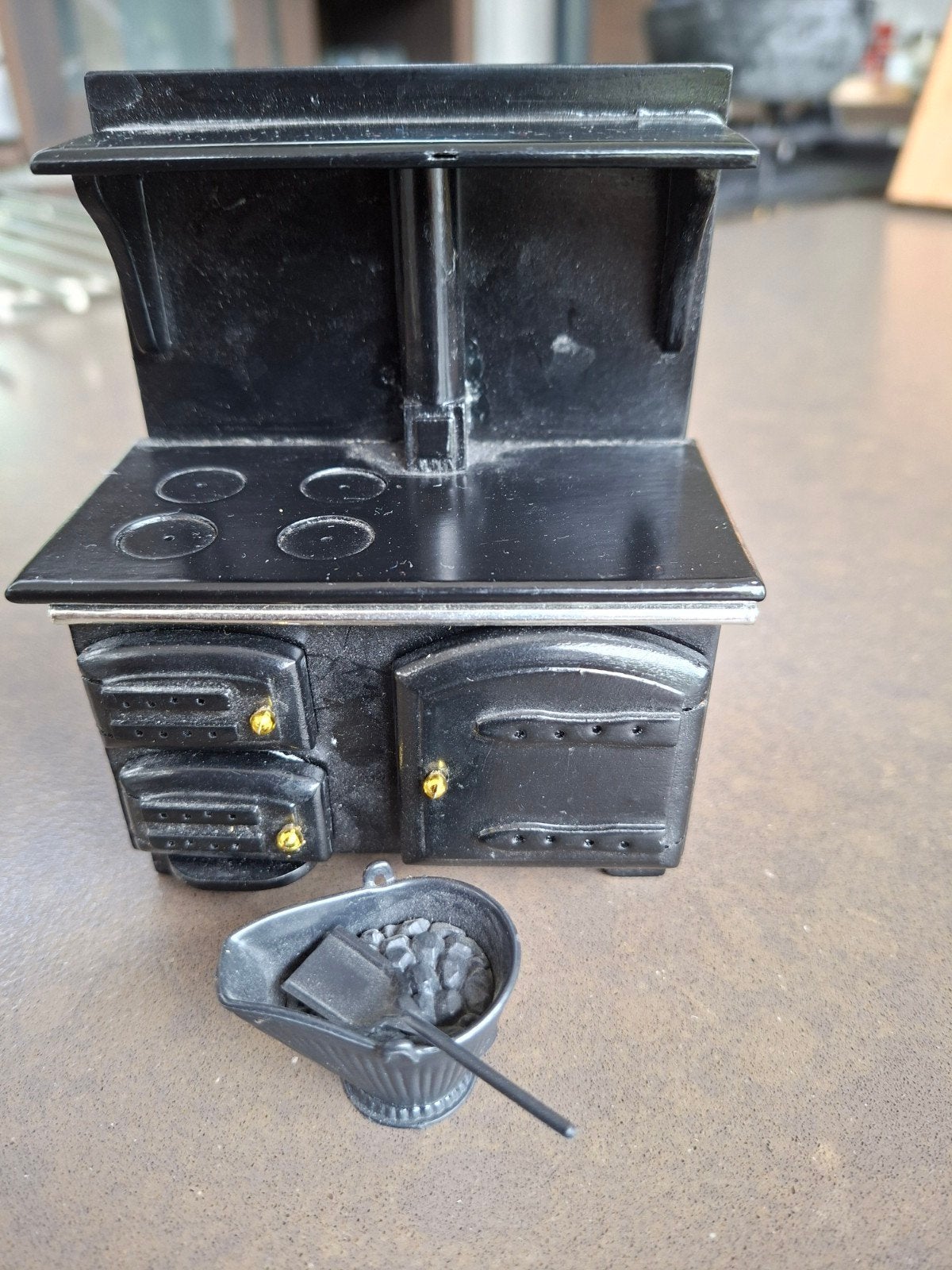 Miniatuur Fornuis met Kolenkit en Schepje - Poppenhuis, Ophalen of Verzenden, Gebruikt, Toebehoren