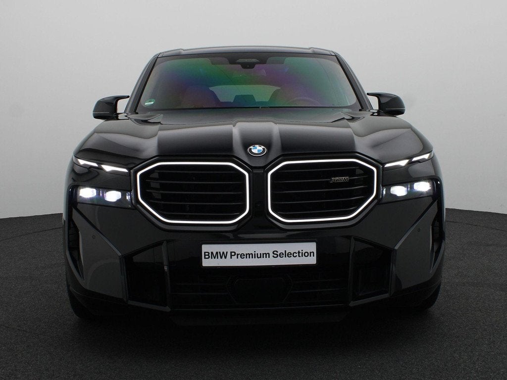 BMW XM PHEV Soft Close | Trekhaak | Driving Assistant Profes, Auto's, BMW, Stof, Gebruikt, 4395 cc, Zwart
