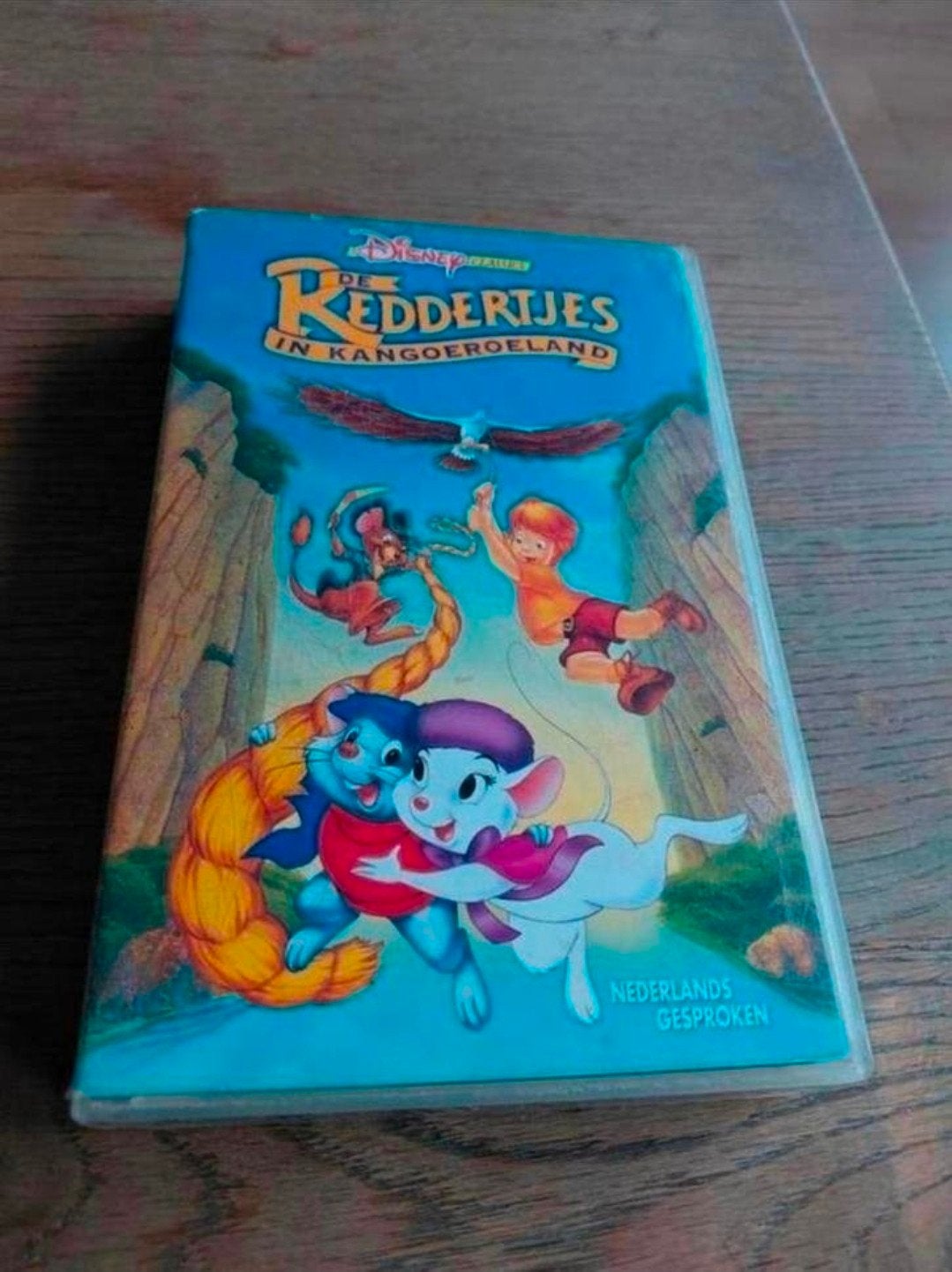 Disney Classics De Reddertjes in Kangeroeland videoband, Alle leeftijden, Ophalen of Verzenden, Gebruikt, Tekenfilm