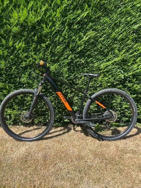 Cube Aim Pro Mountainbike/ATB – Zwart/Oranje, Gebruikt, Meer dan 20 versnellingen, Schijfrem, Ophalen