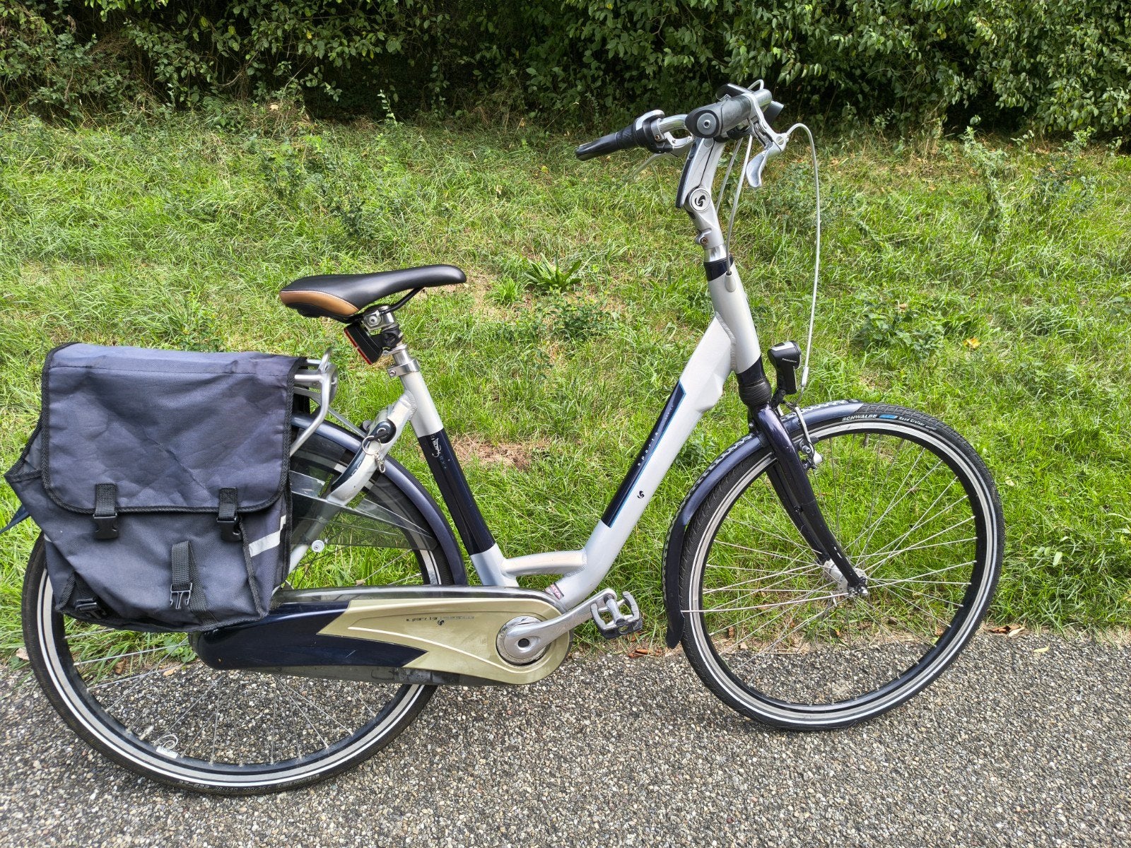 Sparta damesfiets met 8 versnellingen en fietstassen, Fietsen en Brommers, Ophalen, Sparta, Velgrem, Versnellingen