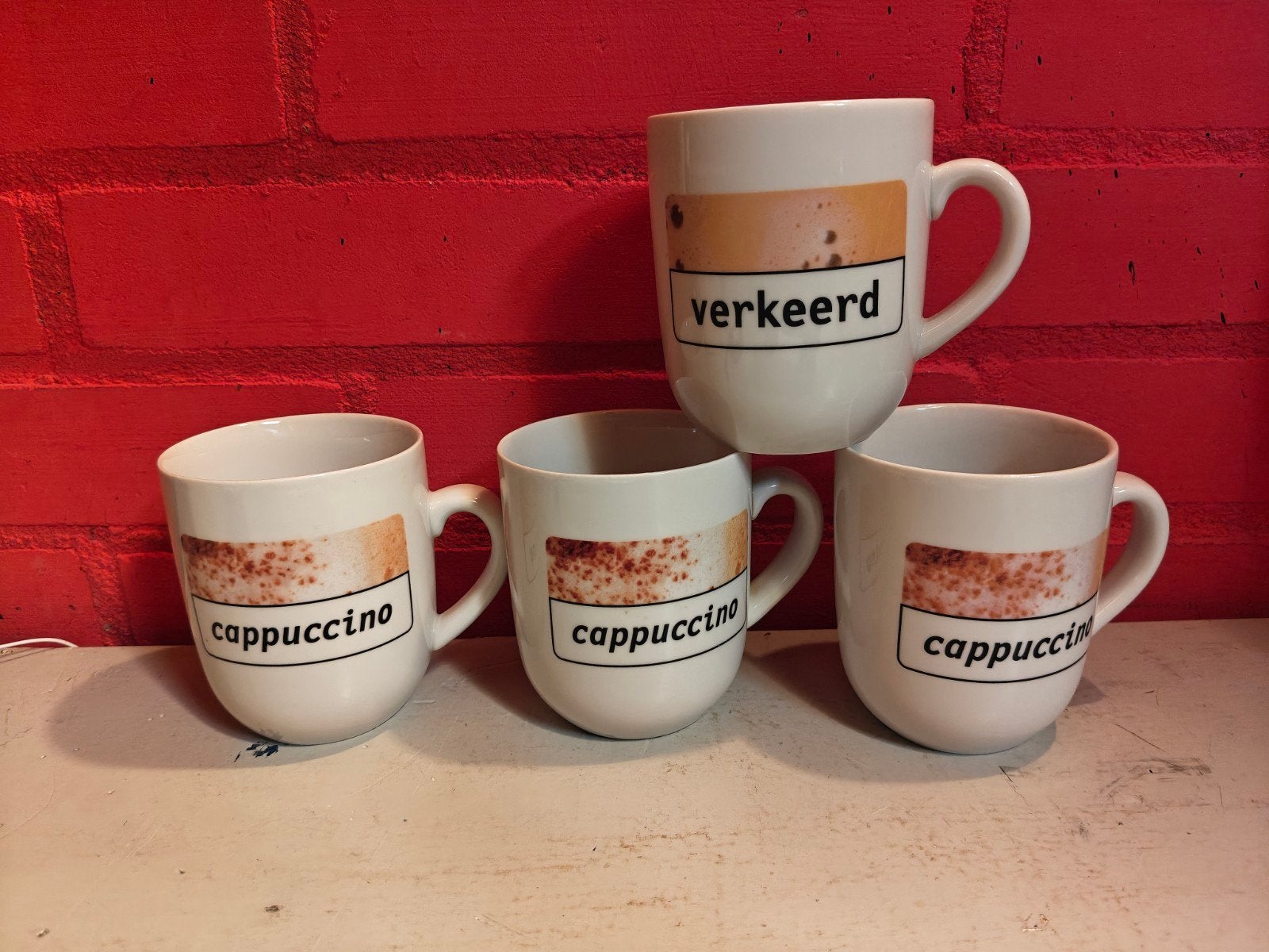 Set van 4 Mokken - Friesche Vlag, Huis en Inrichting, Gebruikt, Overige merken, Keramiek, Overige stijlen