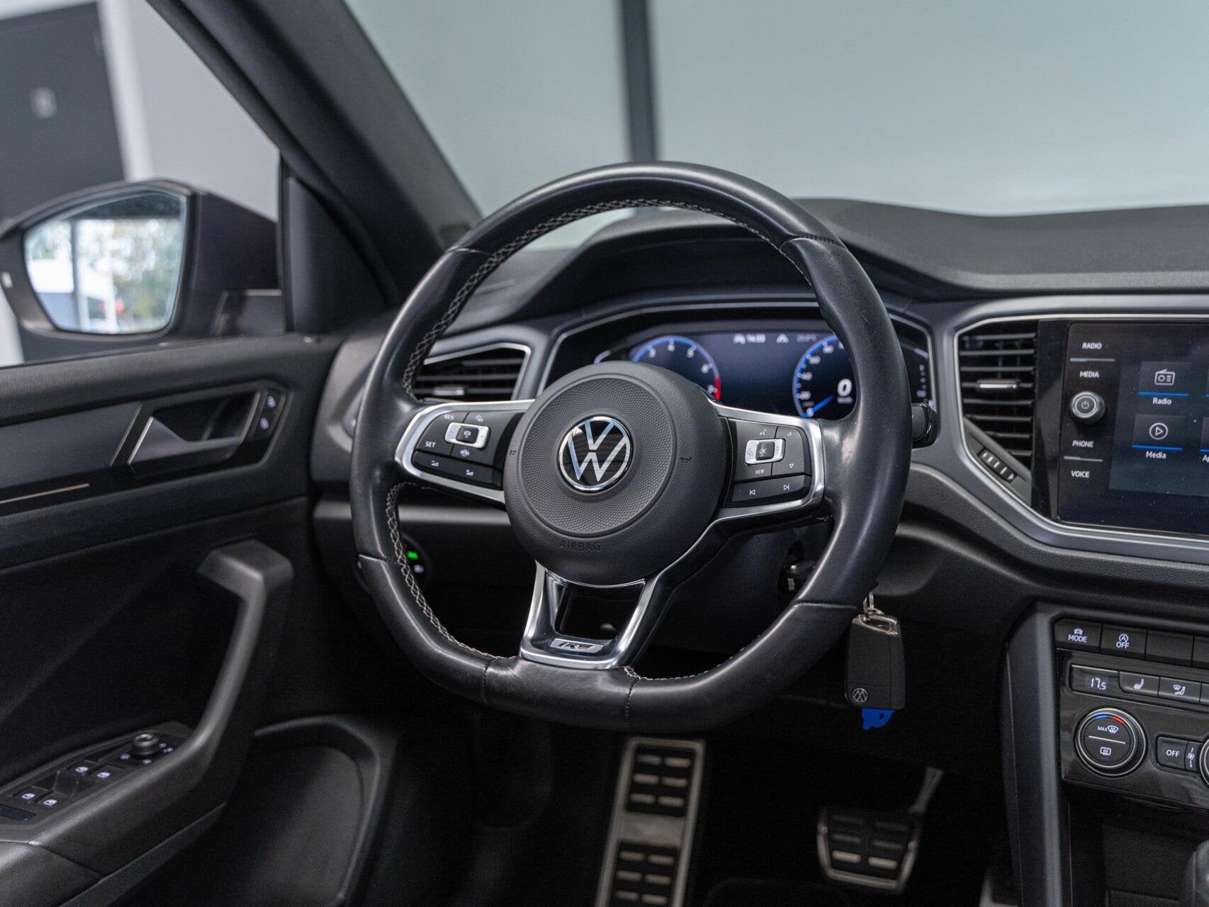 Volkswagen T-Roc Cabrio 1.5 TSI R-Line ACC 17', Auto's, 15 km/l, Euro 6, 4 cilinders, Bedrijf