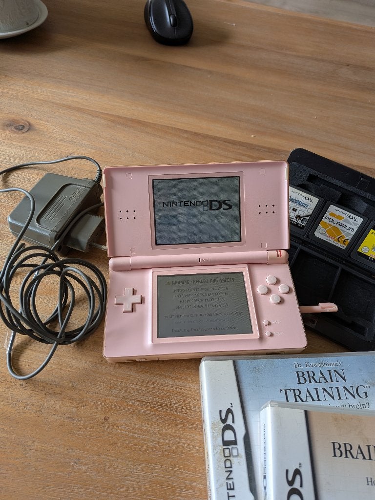 nintendo ds lite met lader en stylus, Ophalen of Verzenden, Gebruikt, Zonder controller, Met games