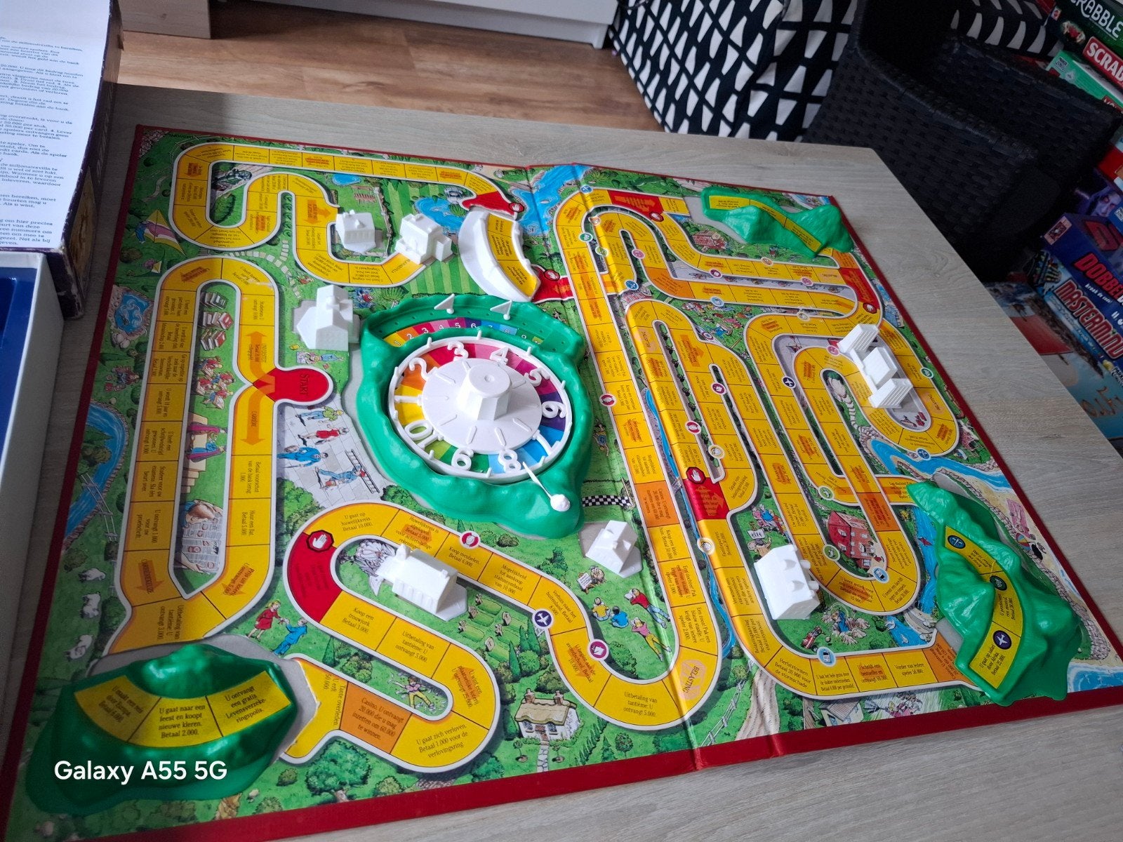 Levensweg Bordspel - Klassiek Familieplezier, Hobby en Vrije tijd, Gezelschapsspellen | Bordspellen, Klantenservice@hasbro.nl