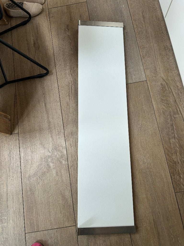 Wandplanken IKEA (twee), Ophalen, Zo goed als nieuw