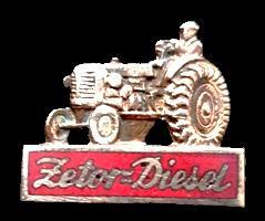 Zetor Diesel speld- emaille, Verzamelen, Verzenden, Nieuw, Transport, Speldje of Pin
