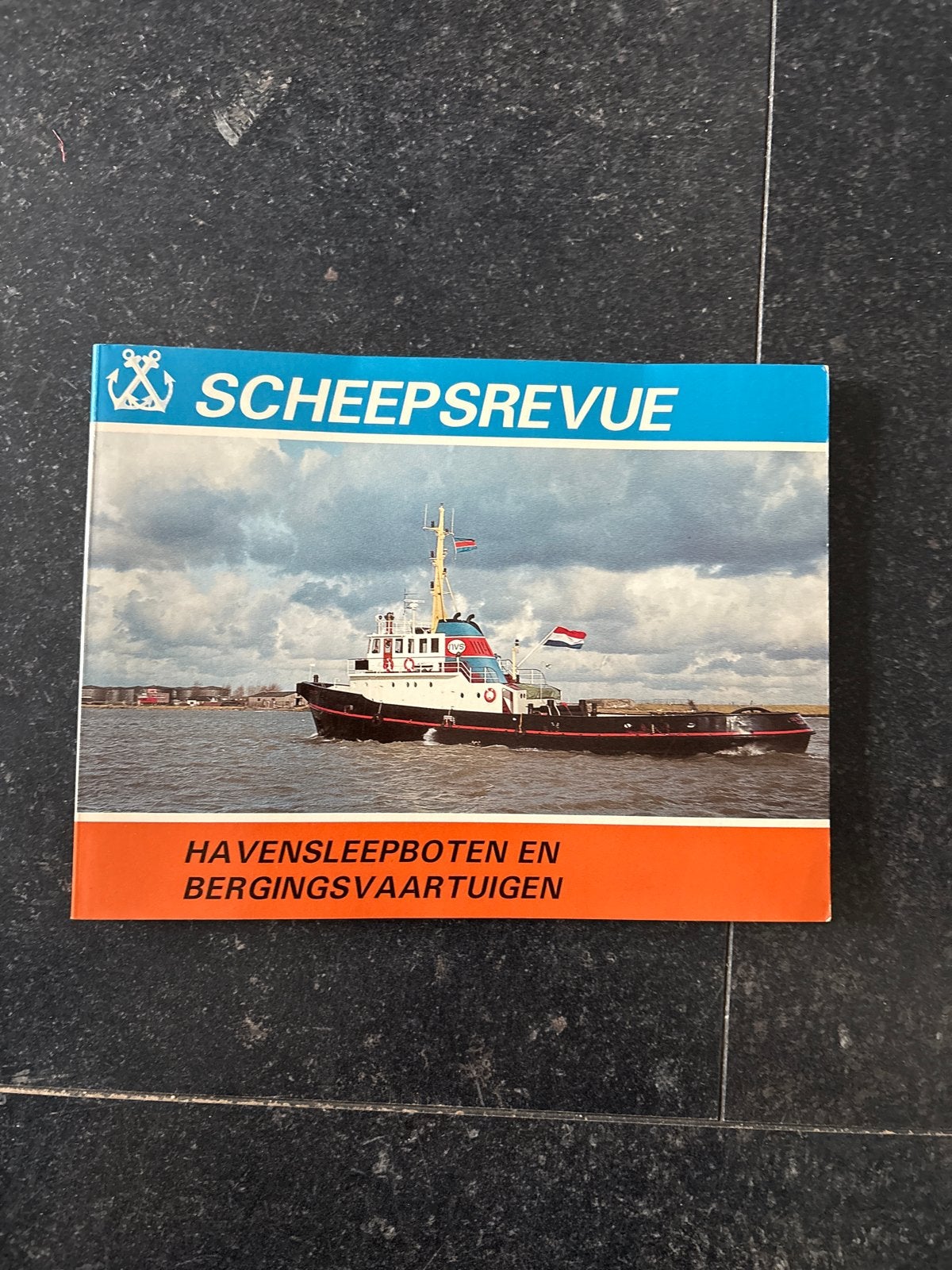 Scheepsrevue: Havensleepboten en Bergingsvaartuigen, Ophalen of Verzenden, Gelezen, Boot