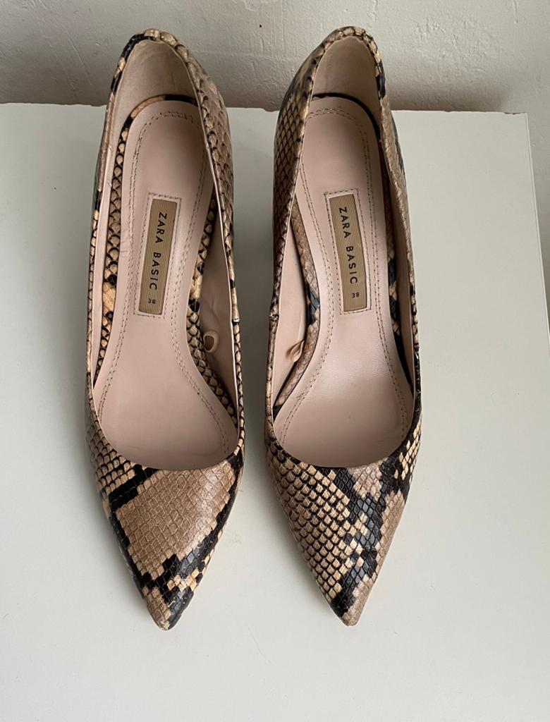 Zara pumps, Pumps, Overige kleuren, Ophalen of Verzenden, Zo goed als nieuw
