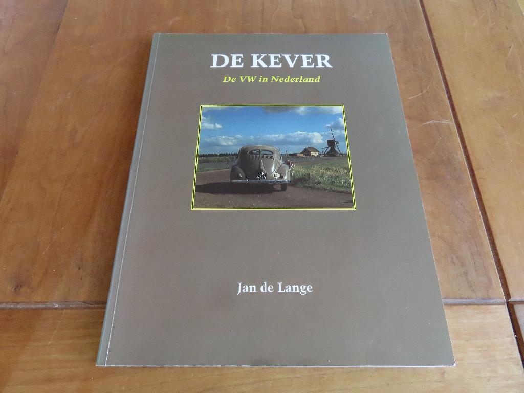 Boek "De Volkswagen Kever in Nederland", Jan de Lange, Boeken, Ophalen of Verzenden, Zo goed als nieuw, Volkswagen, Jan de Lange