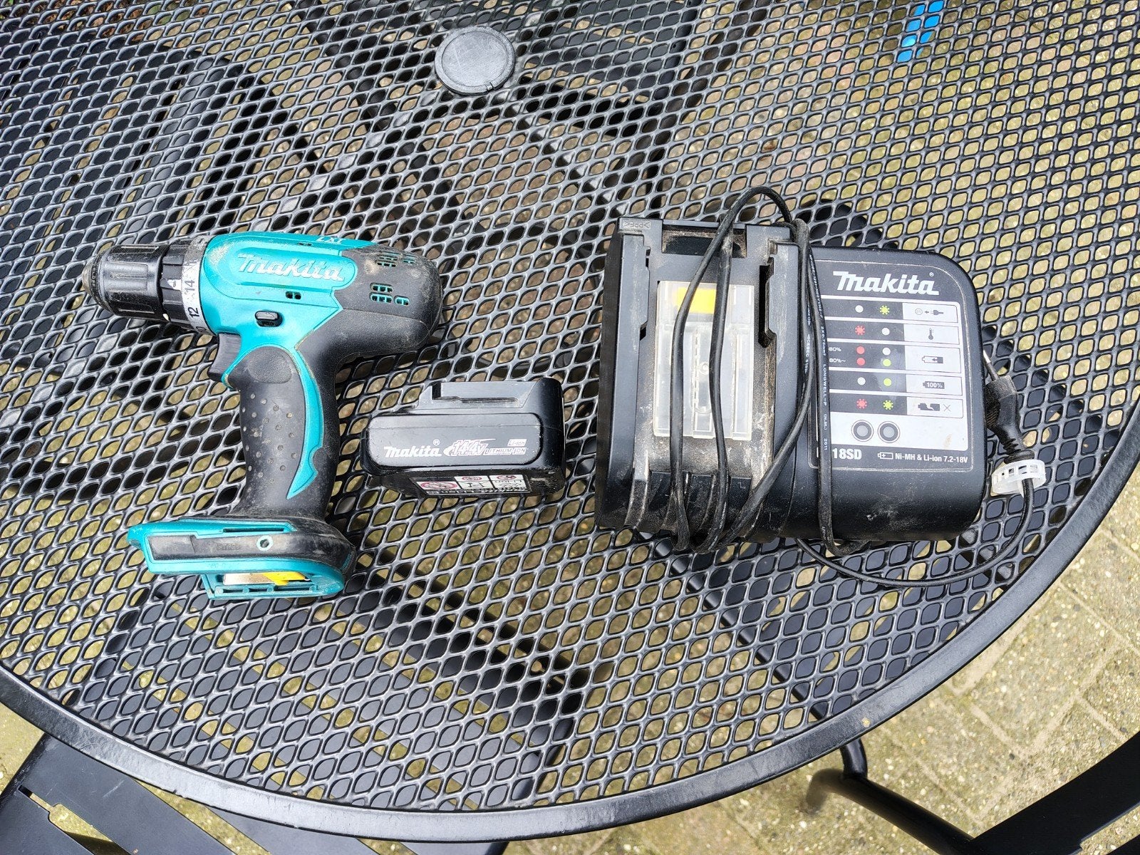 Makita accuboormachine, Ophalen of Verzenden, Gebruikt, Minder dan 400 watt, Boor- en Schroefmachine