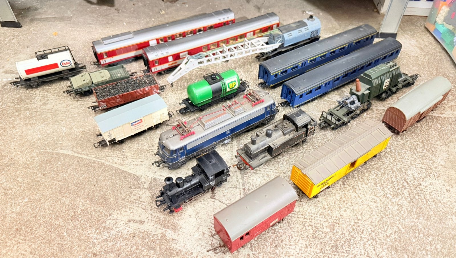 Verzameling modeltreinen wagons Fleischmann Lima Triang, Hobby en Vrije tijd, Modeltreinen | H0, Gebruikt, Treinset, Gelijkstroom of Wisselstroom