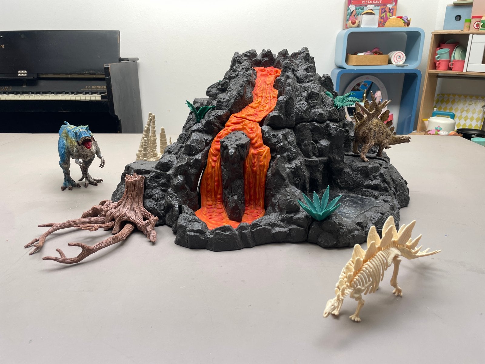 Schleich 42305 Dinosaurus Vulkaan set, Ophalen of Verzenden, Gebruikt