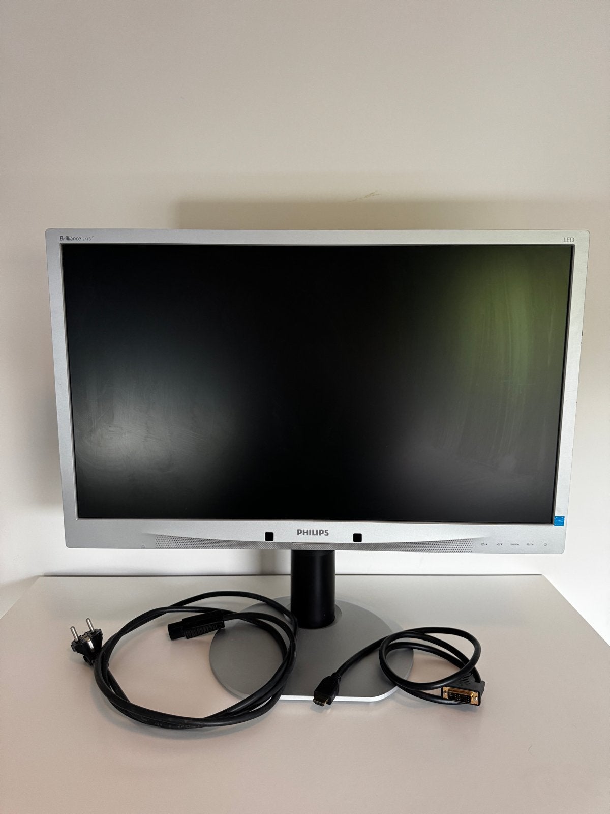 Philips Brilliance 241B4LPCS/00 Monitor - 24 inch, Ophalen, Gebruikt, In hoogte verstelbaar, Full HD