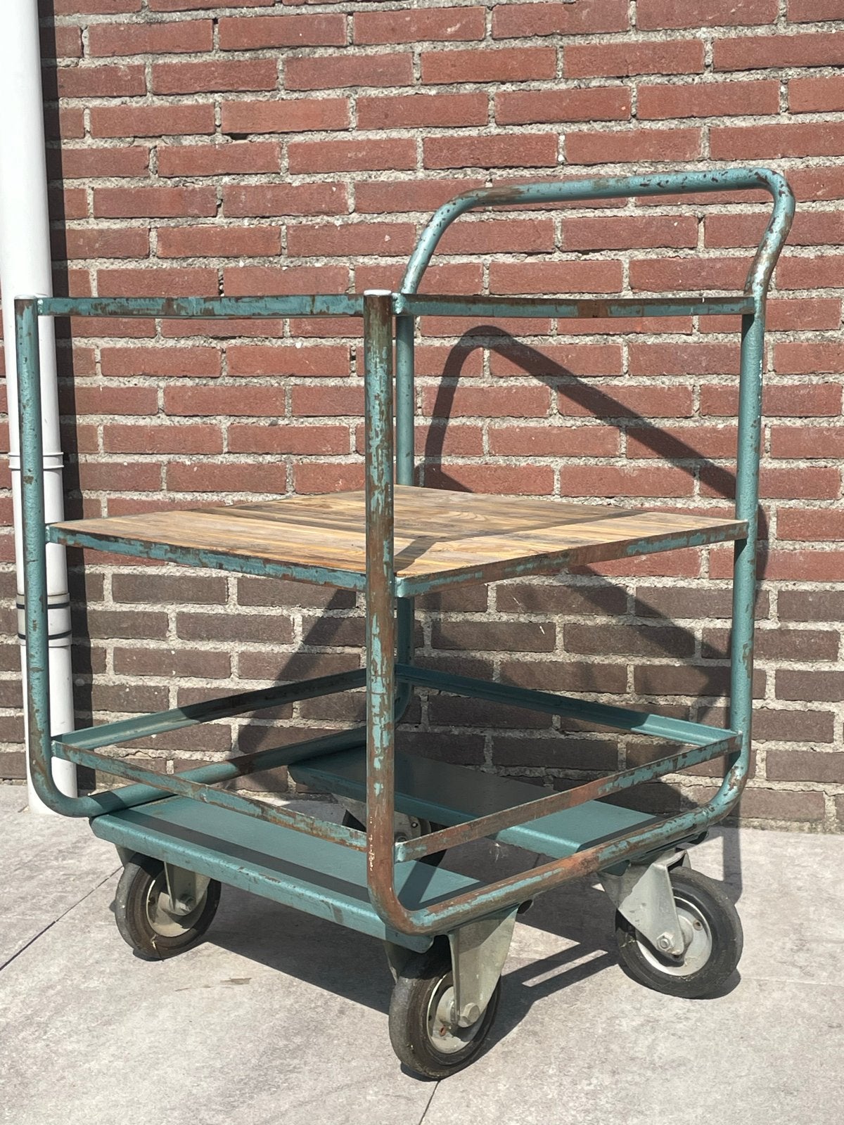 Industriële Bijzet tafel, Ophalen, Gebruikt, Metaal of Aluminium, 55 tot 75 cm